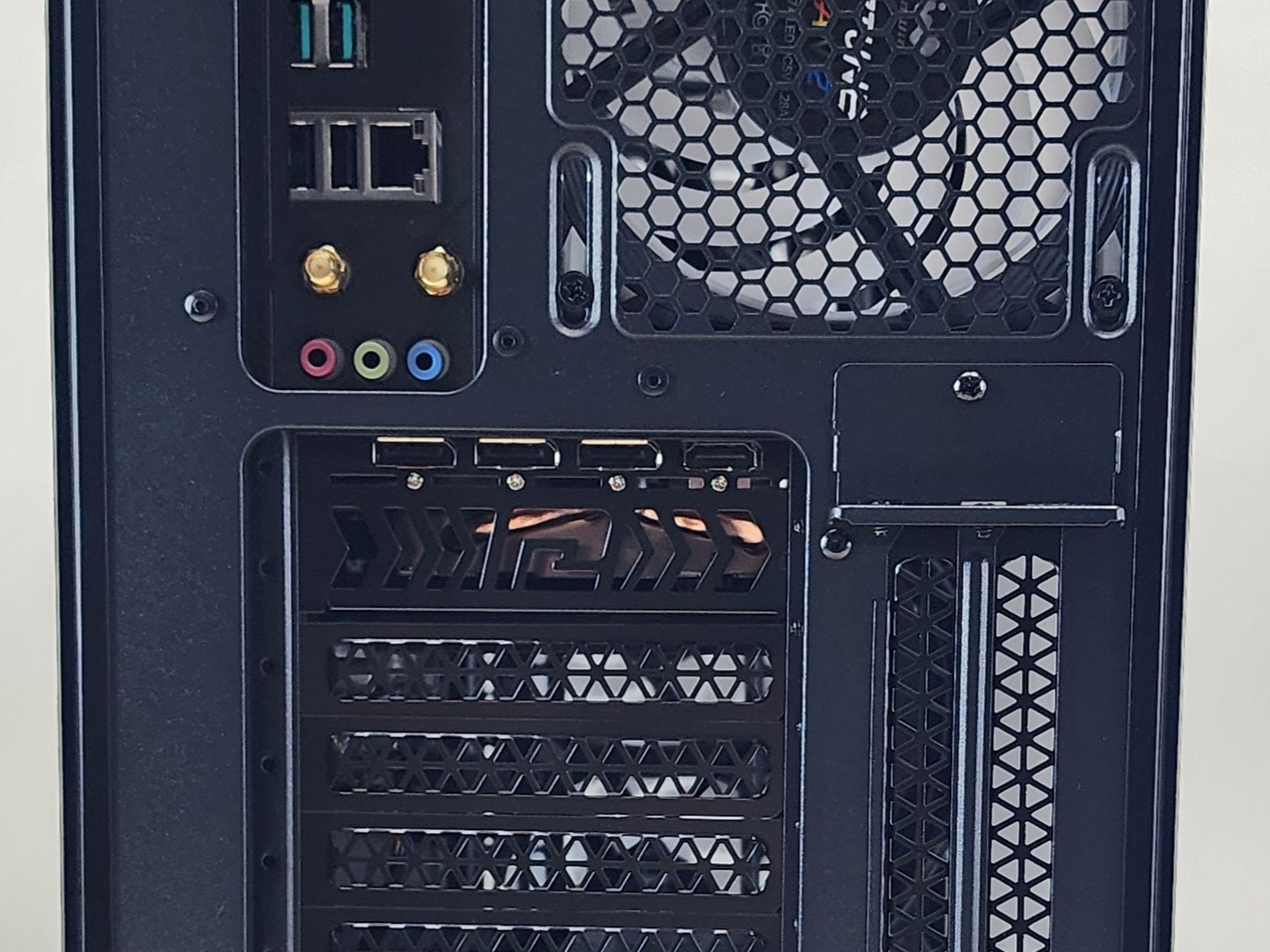 Gaming PC i7-14700F 32GB RAM 2TB SSD RX 7800 XT 16GB Windows 11 Computer