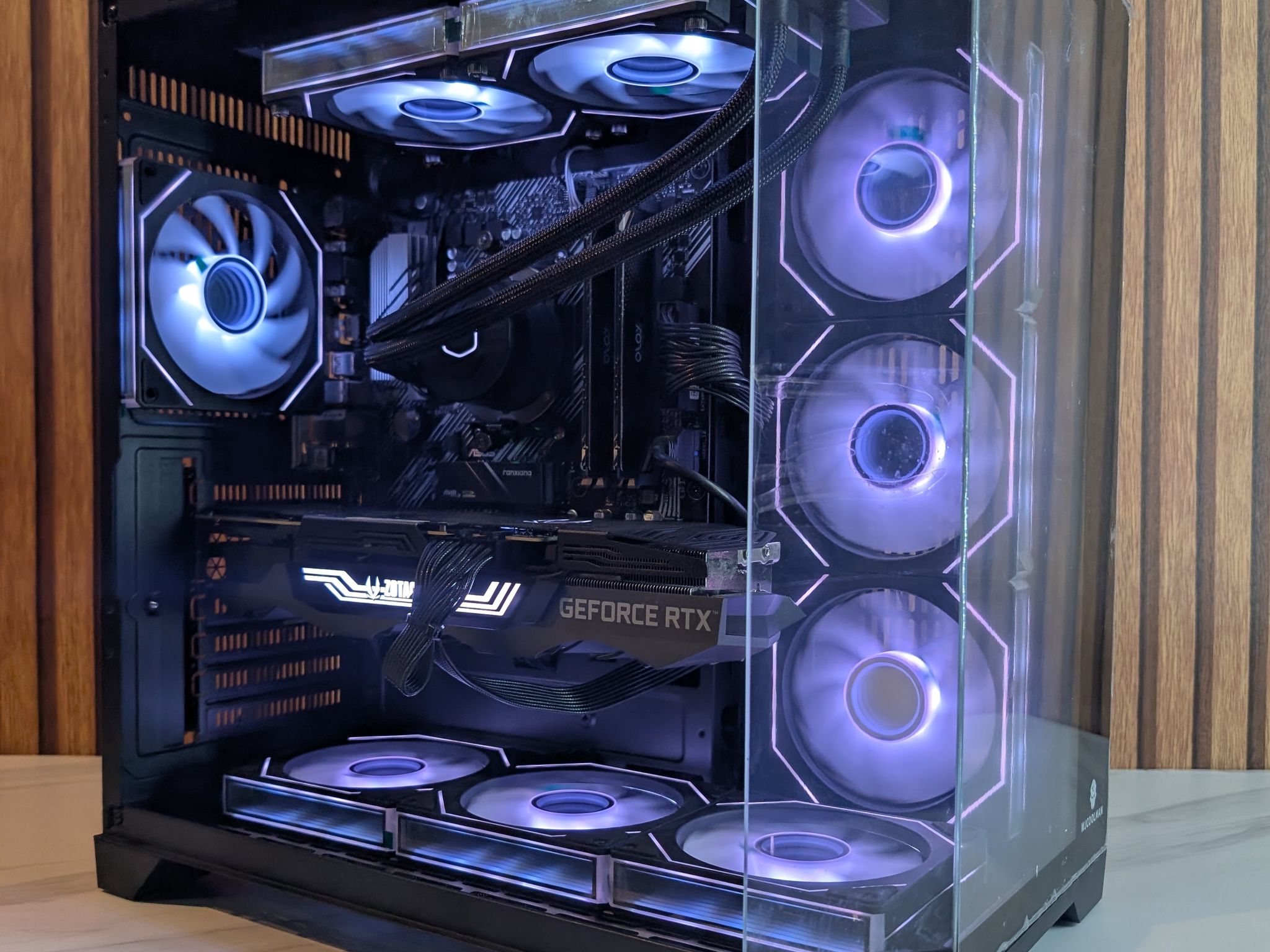 RTX 3080 | RYZEN 5 5600G | 1TB NVME | 240MM AIO | 16GB DDR4
