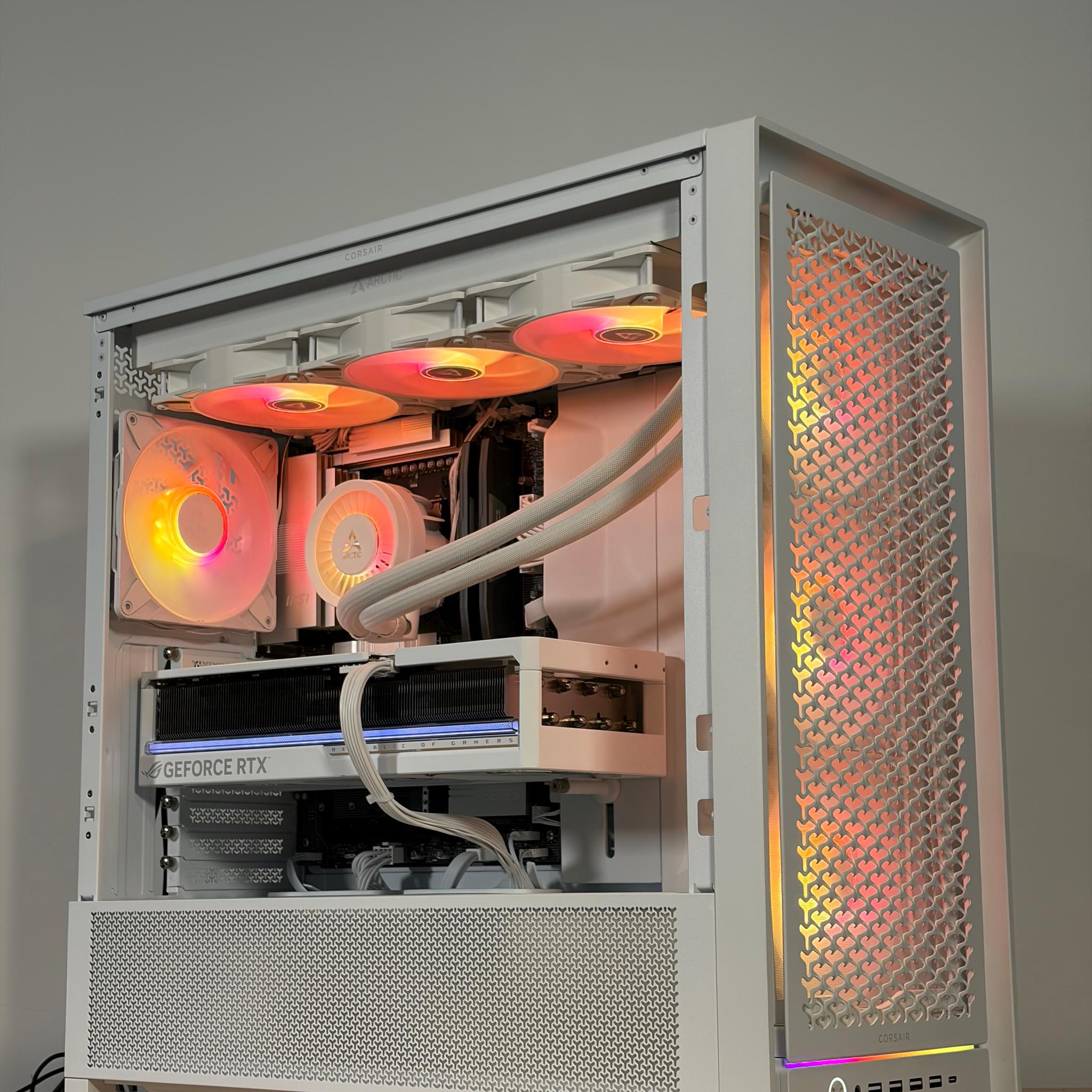 GeForce RTX 5090 Custom Gaming PC - Ryzen 7 9850X3D,