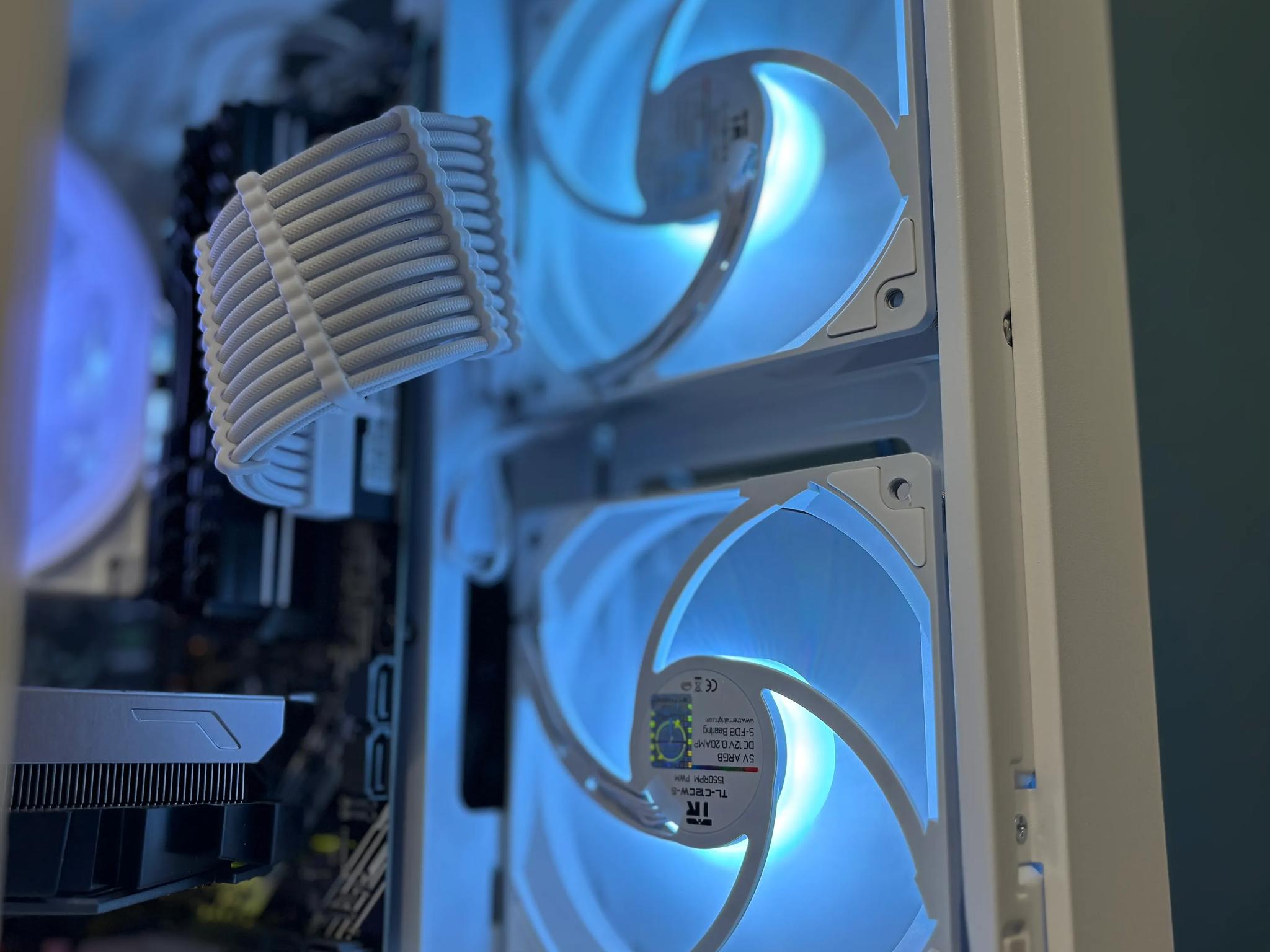 All White Custom NVIDIA Gaming PC