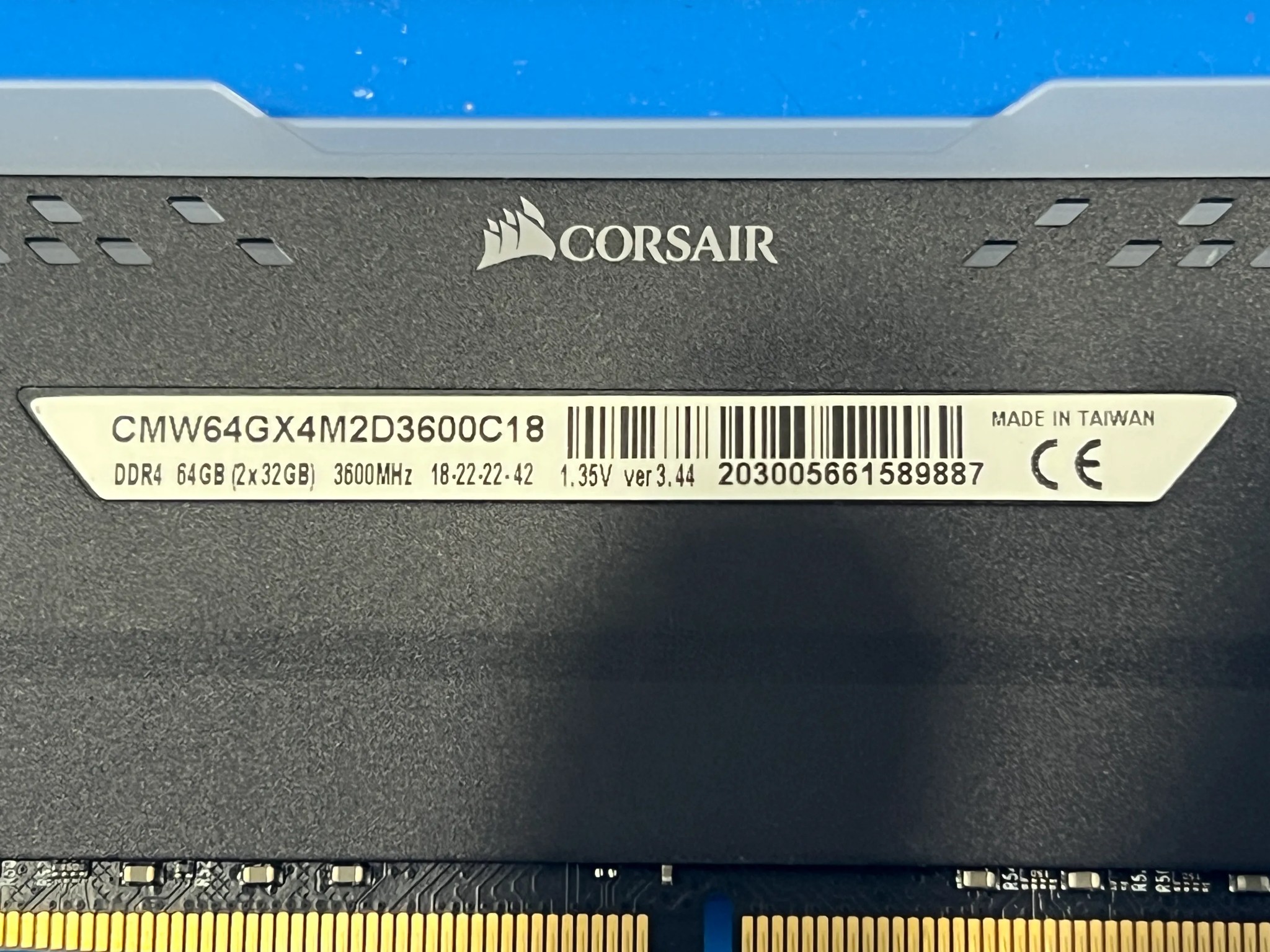 CORSAIR VENGEANCE® RGB PRO 64GB (2 x 32GB) DDR4 DRAM 3600MHz C18 Memory Kit — Black