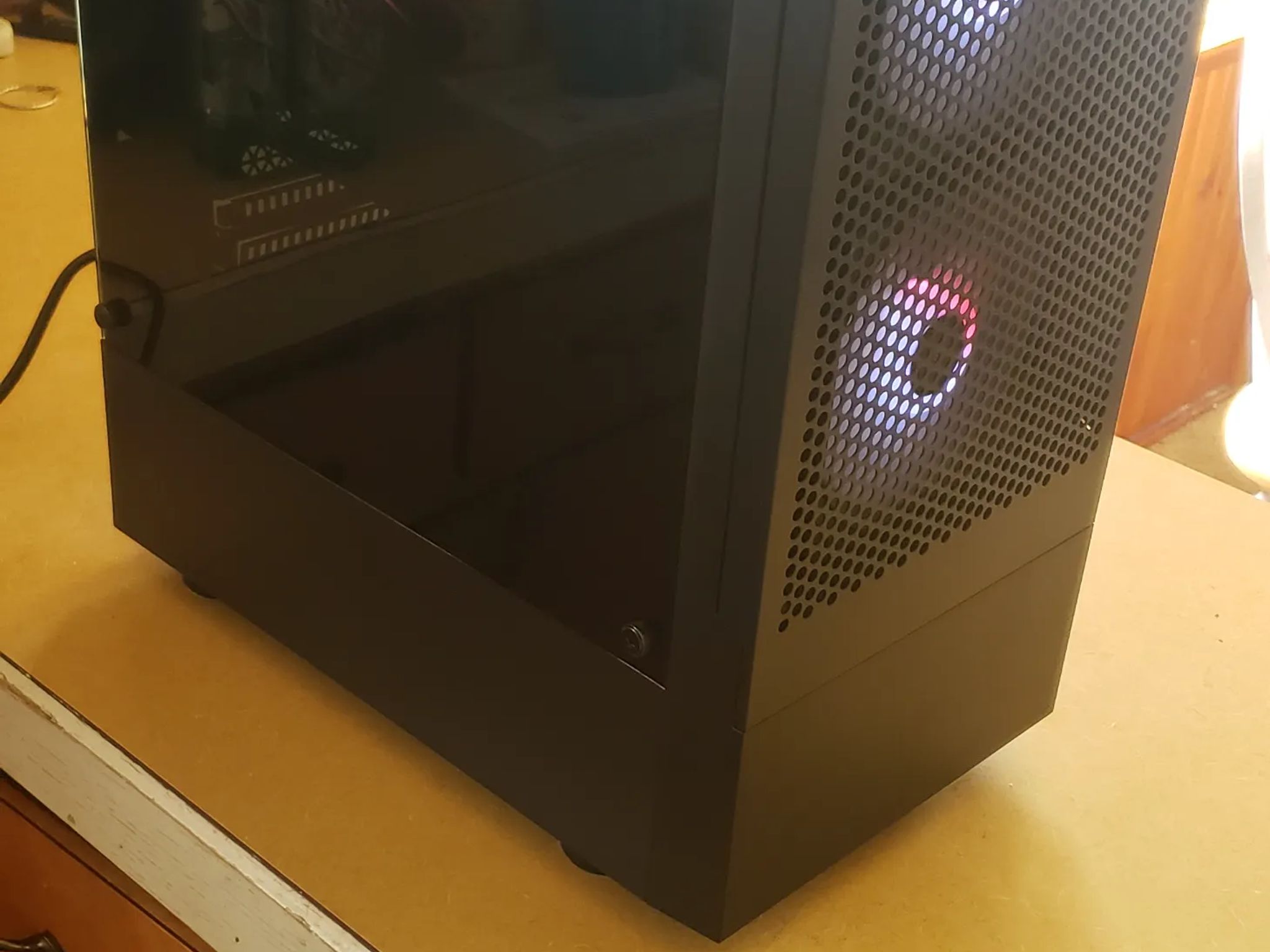 Xeon CPU 12 core GTX 1070 32GB DDR4 budget gaming pc