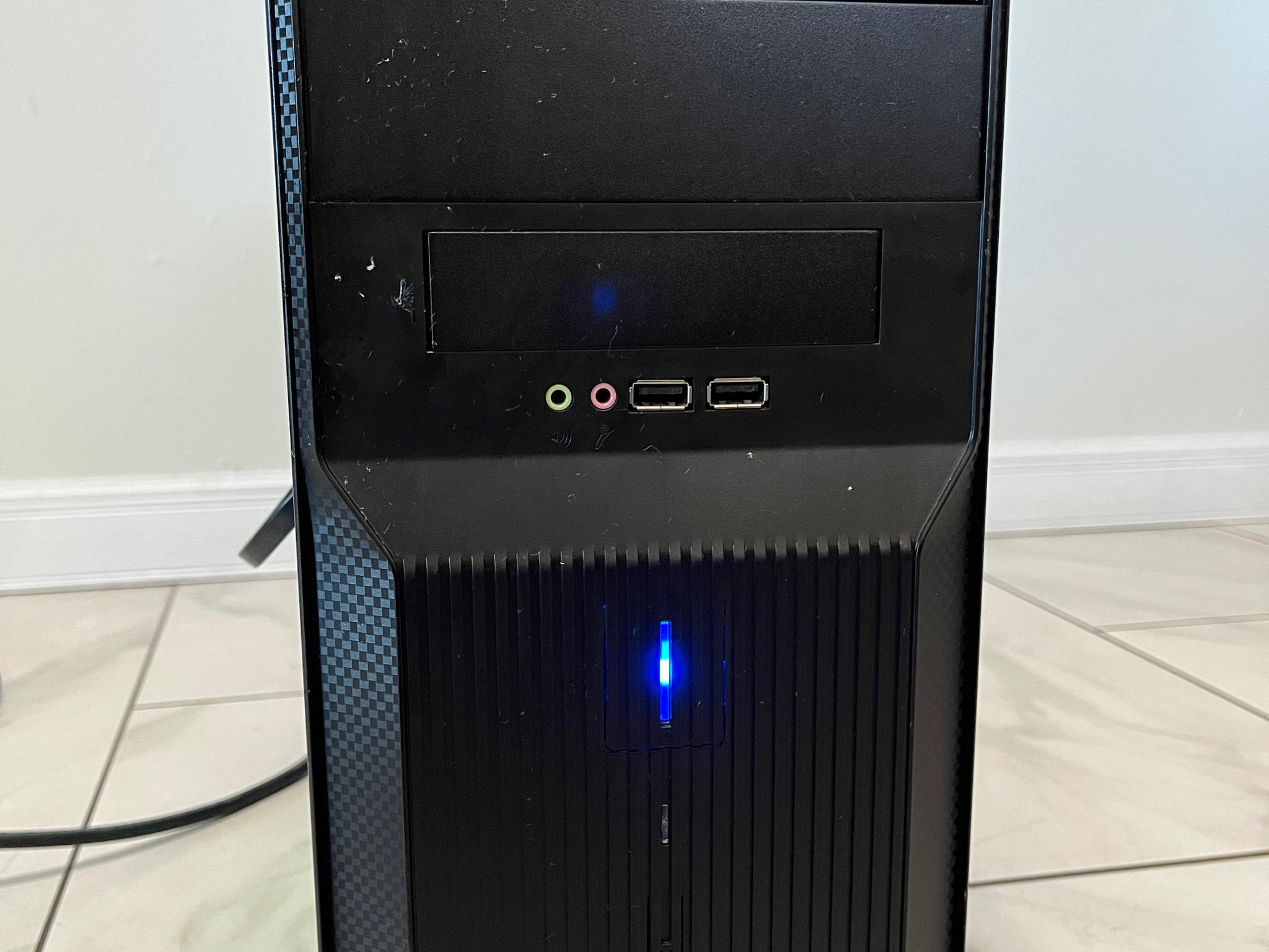 NVIDIA RTX 3050, Intel i7-7700, 16GB RAM, 500GB SSD - Gaming PC w/Wi-Fi, BT