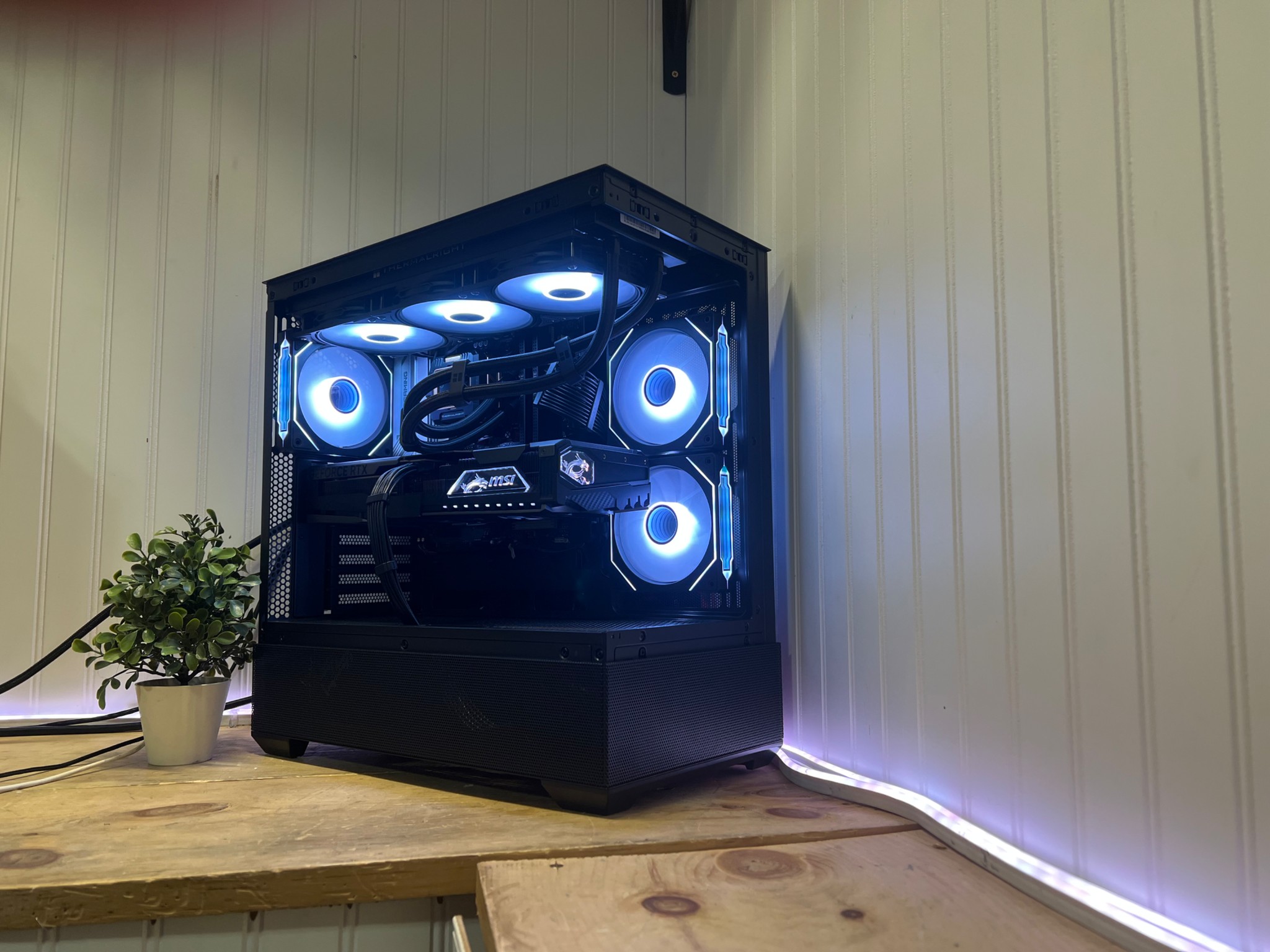 🌑DARK WEB🌑 7600x/32g ddr5/2tb Nvme/5070/850w A Tier Psu