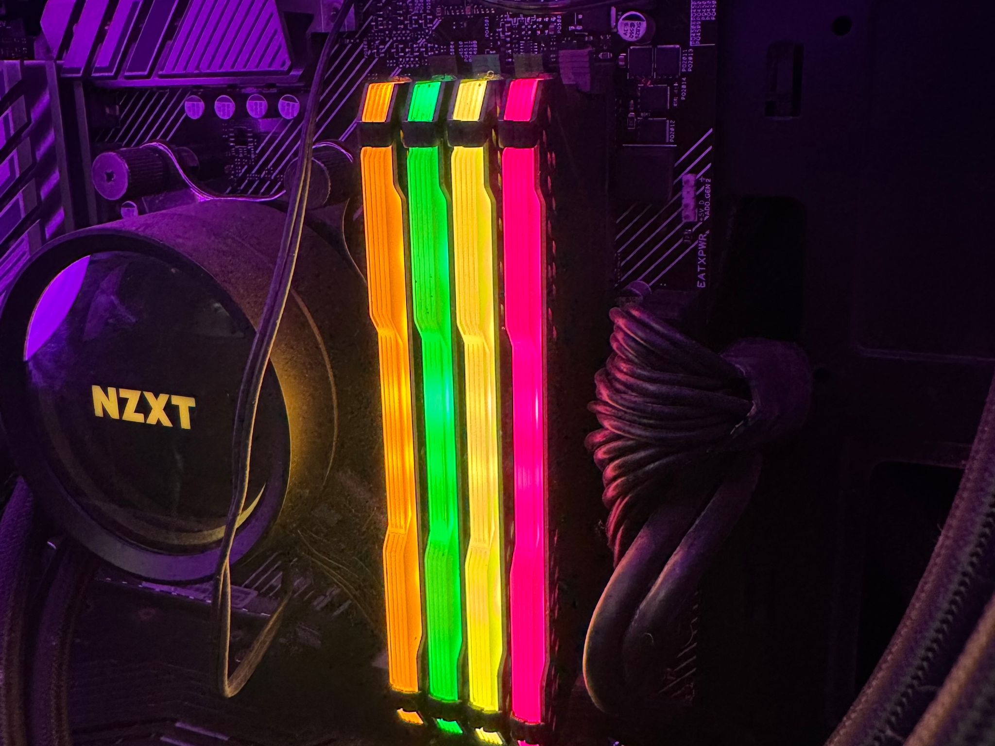 Corsair Vengeance RGB Pro 32GB (2 x 16GB) DDR4 DRAM 3600MHz C18 Memory Kit