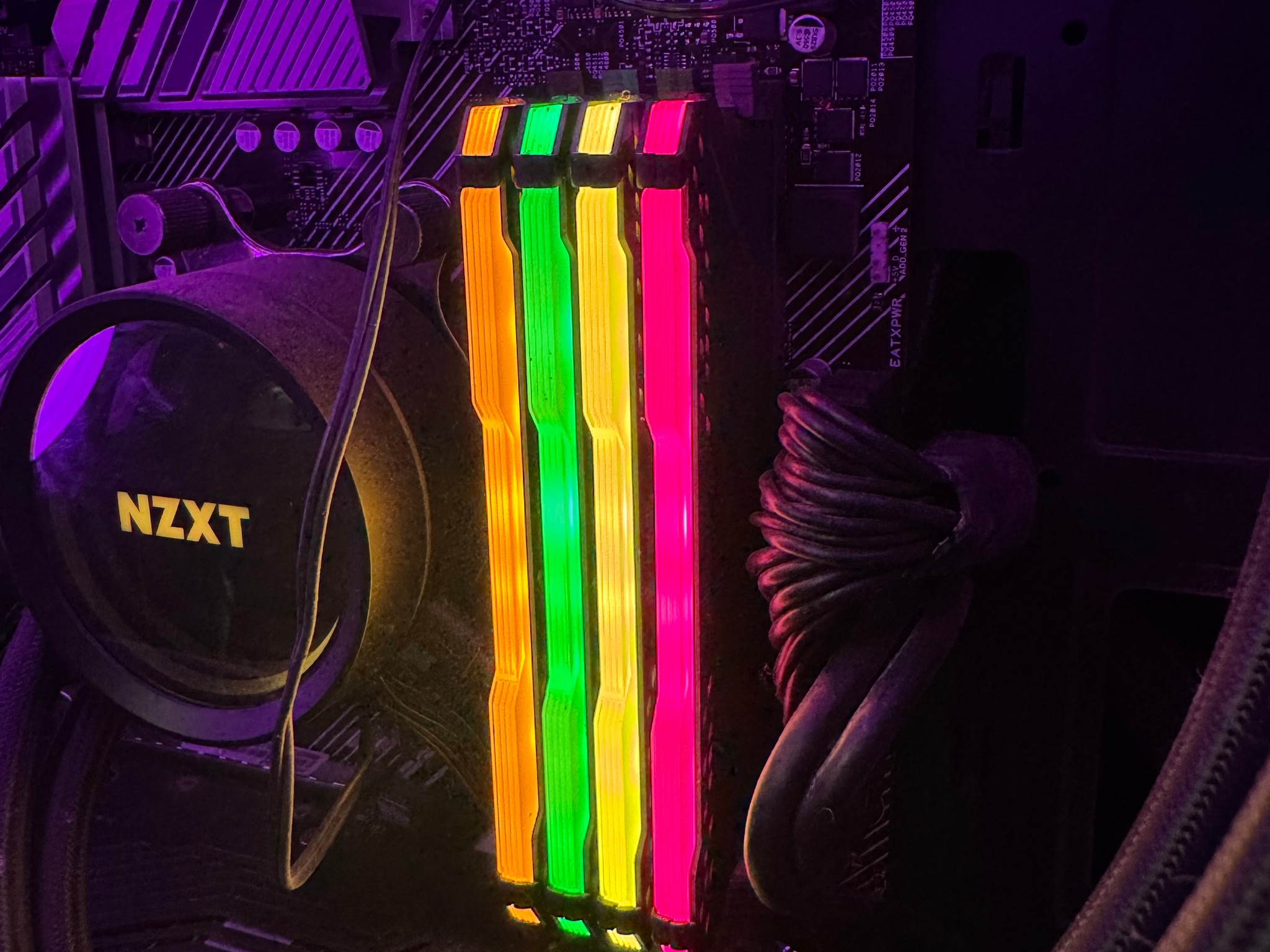 Corsair Vengeance RGB Pro 32GB (2 x 16GB) DDR4 DRAM 3600MHz C18 Memory Kit