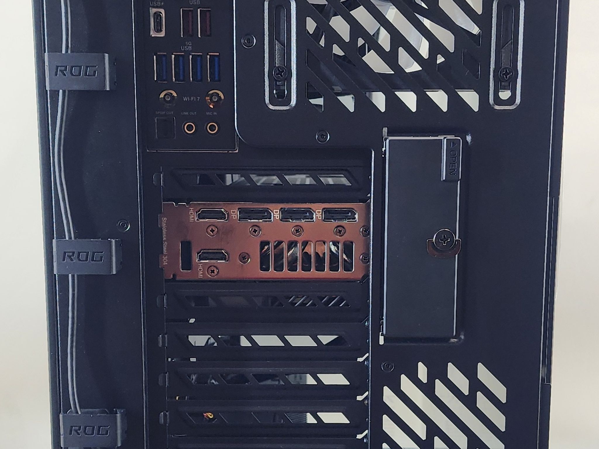 Gaming PC Ryzen 7 9800X3D 32GB RAM 2TB SSD RTX 5080 16GB Windows 11 Computer