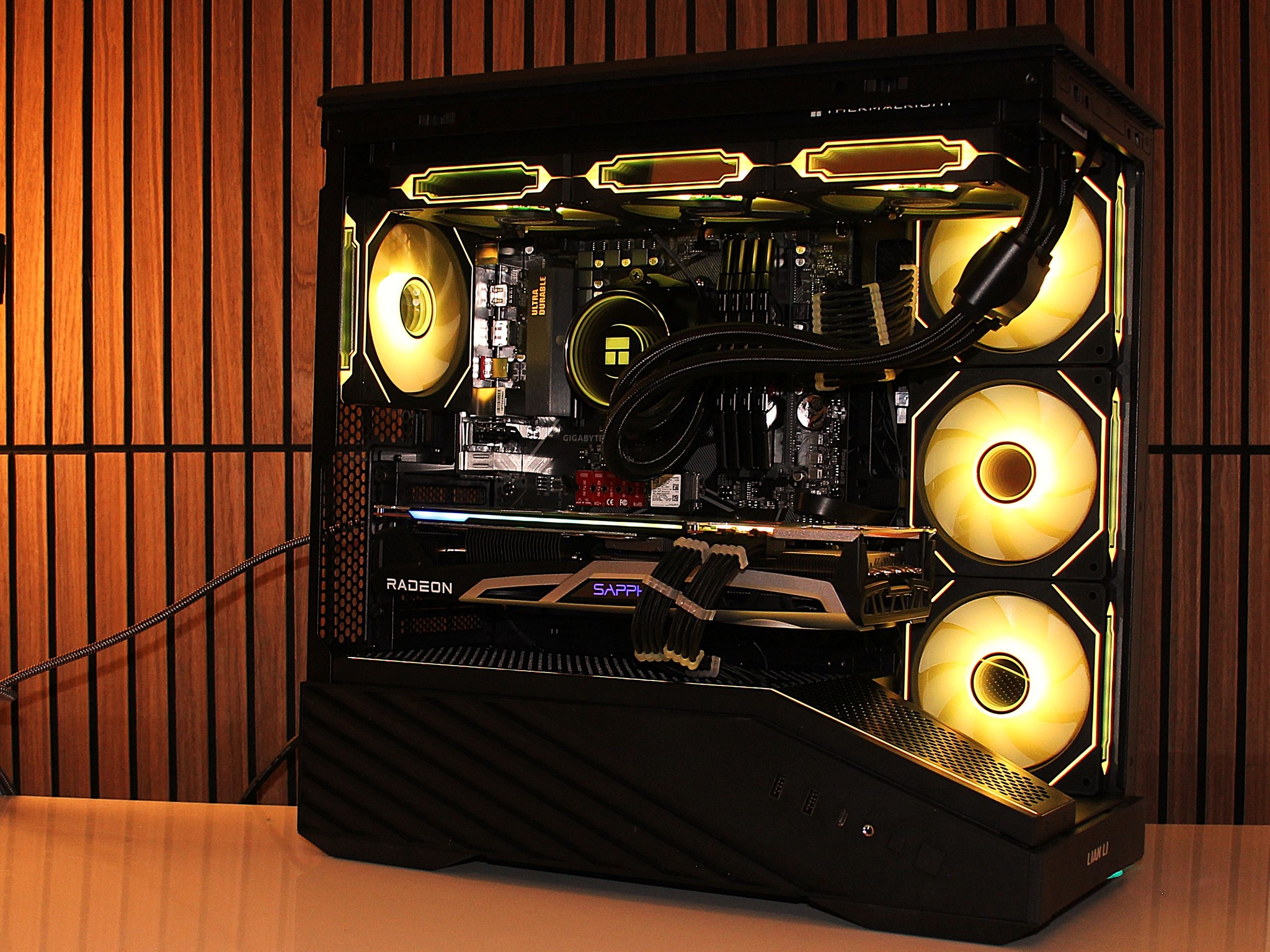 💻 RX 6900XT 16GB Lian LI Gaming PC 1440P💻| Ryzen 5 5600x | DDR4 | 32GB RAM | WiFi/BT | Windows 11