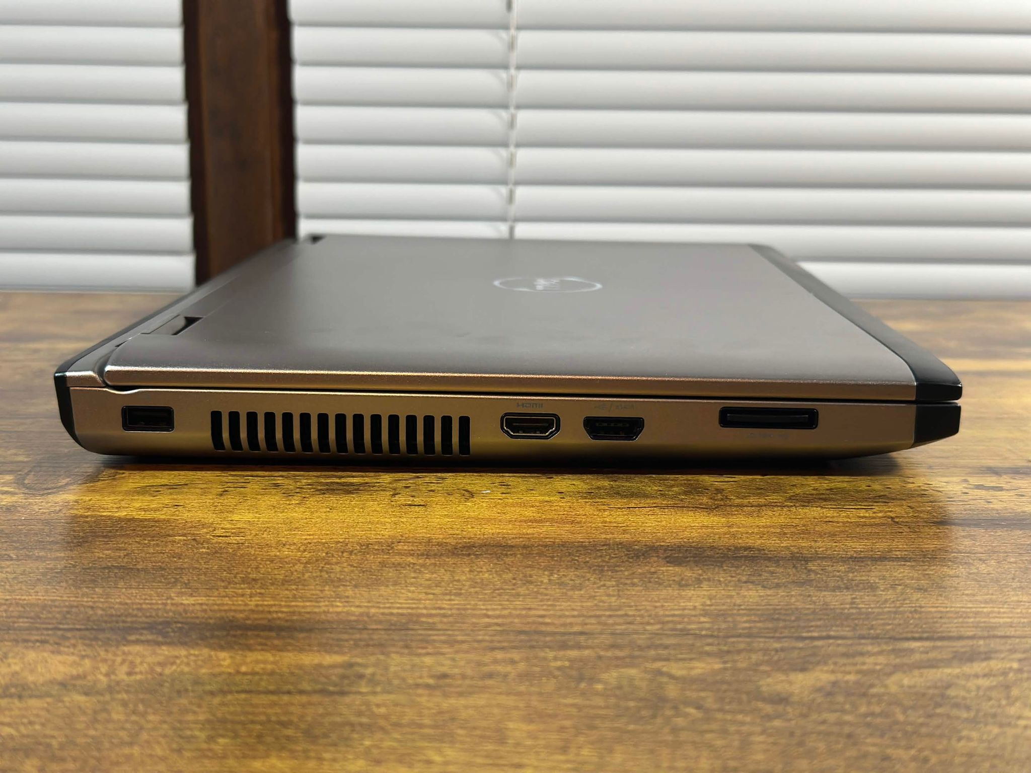 Dell Vostro 3550 | Intel i5 2520M | 8GB DDR3 | 256GB SSD | HD Graphics | Win11 | 15.6" Laptop