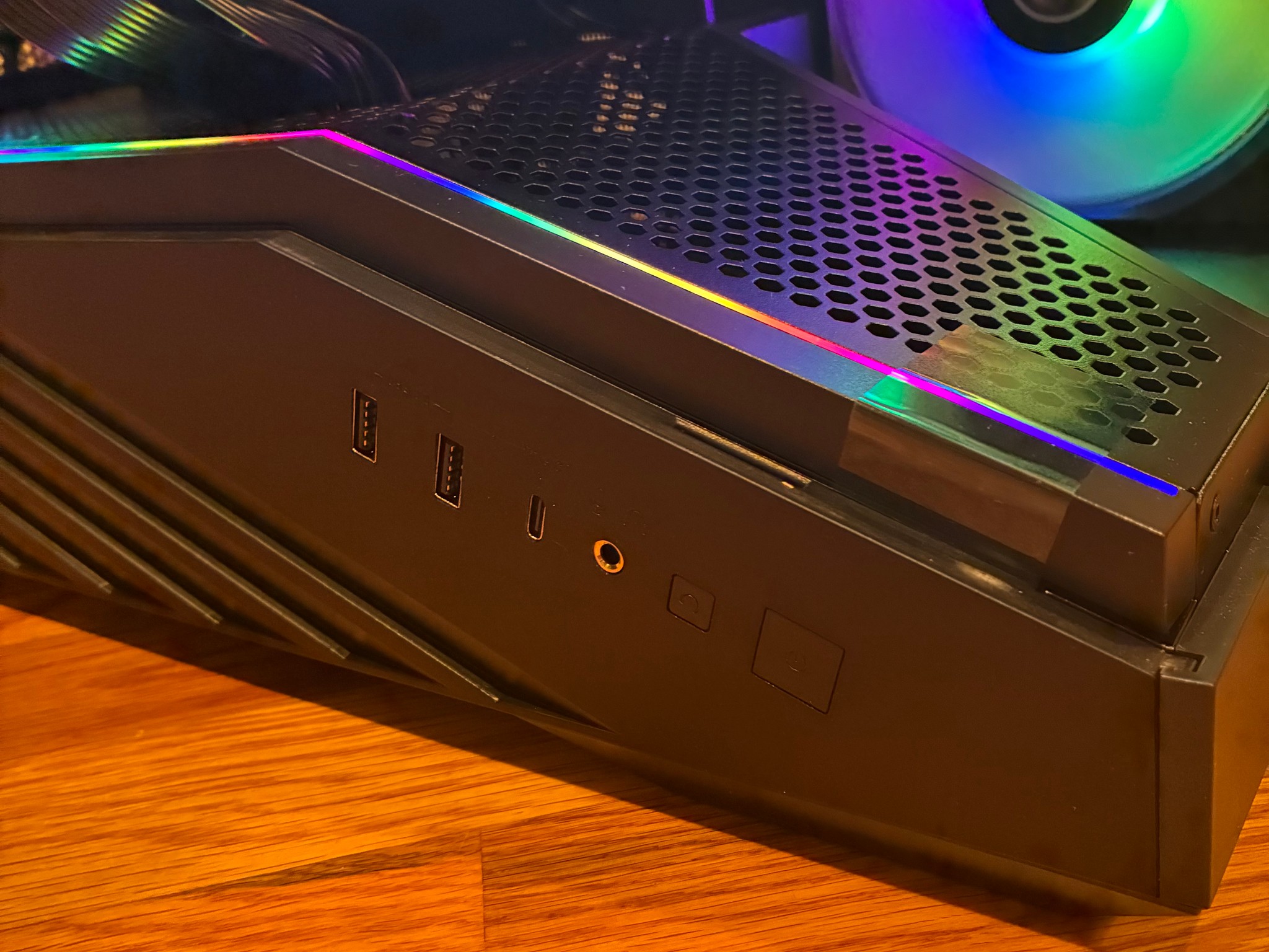RX 9070 XT RYZEN 7 7700X 4K CUSTOM GAMING PC 32GB DDR5 1TB NVME SSD WIFI 6E WINDOWS 10/11