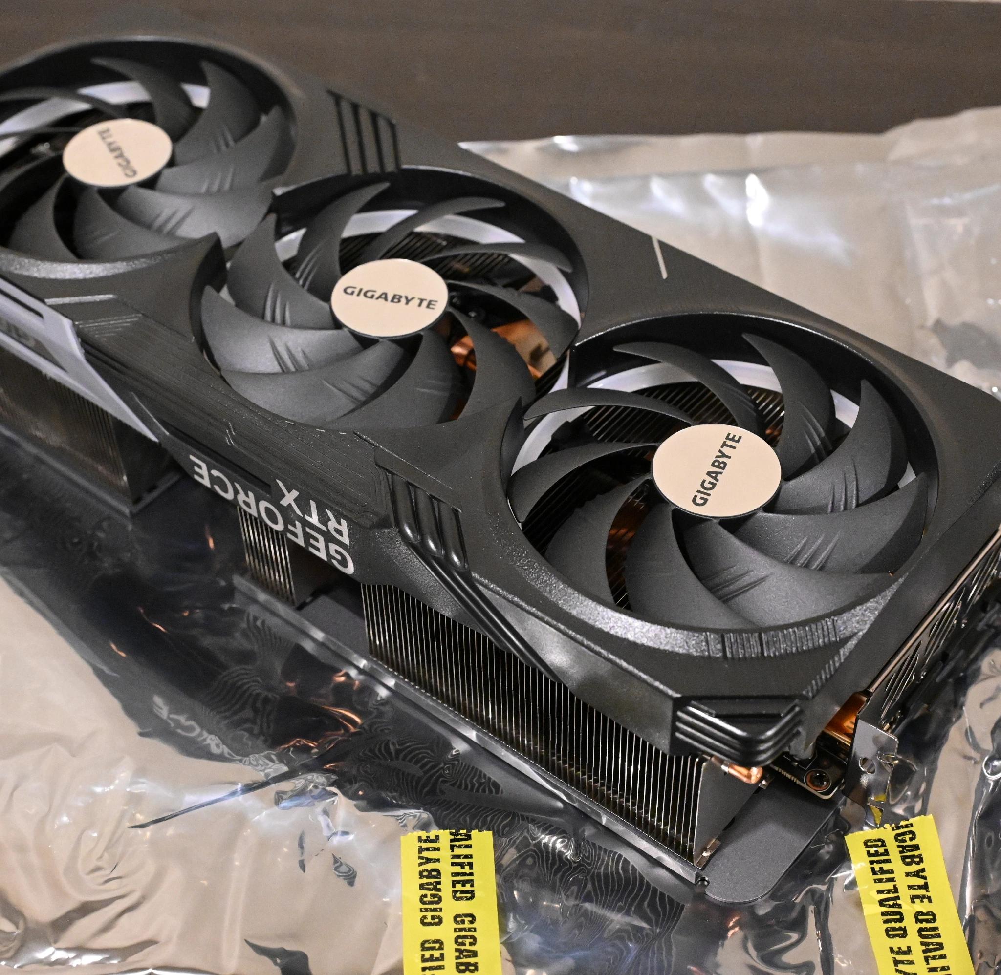 RTX 4080 Super / Gigabyte Gaming OC