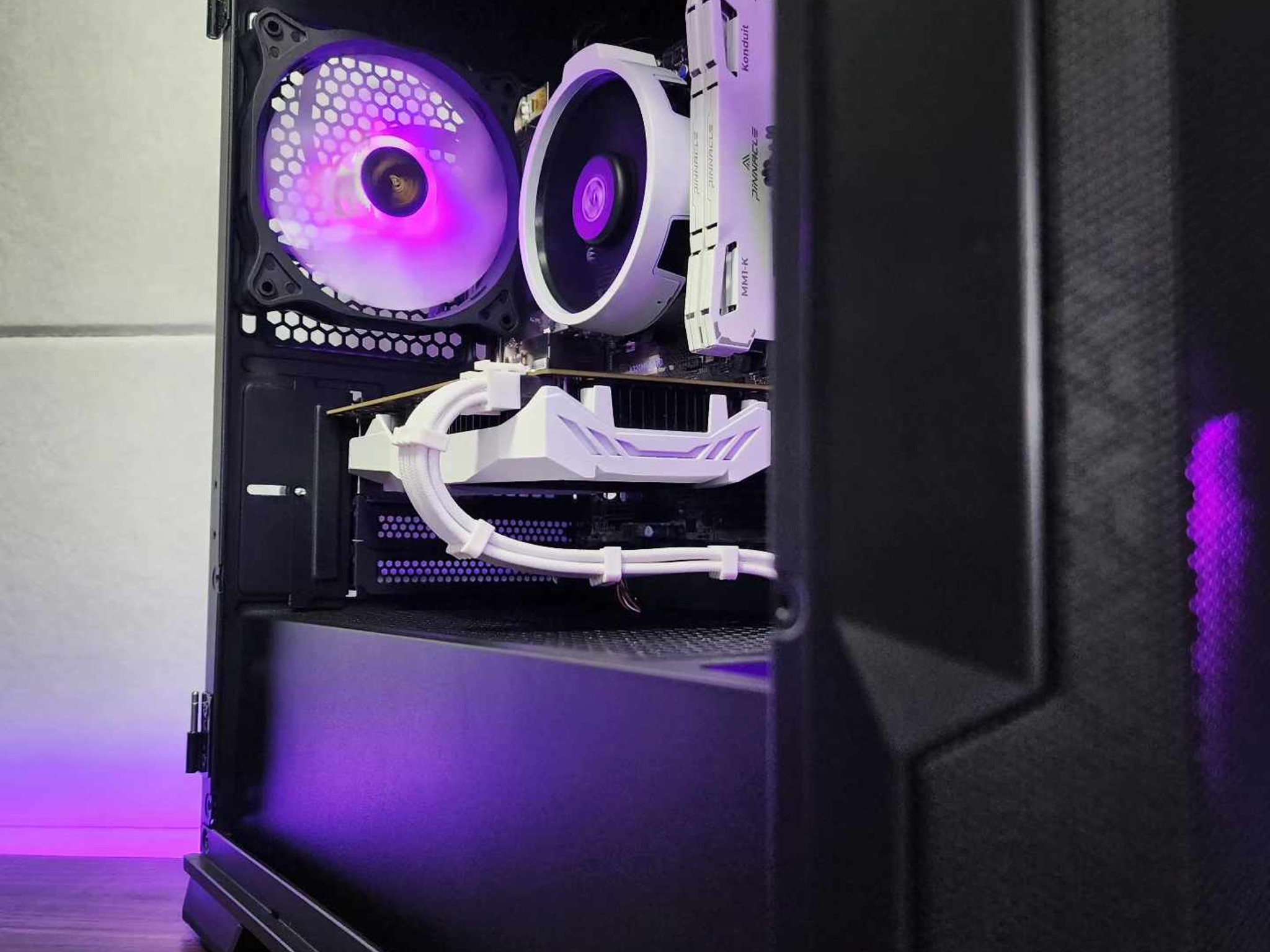 💜🤍💜 GTX 1660 Ti // Ryzen 5 1600AF // 16GB 3600MHz // 1TB SSD