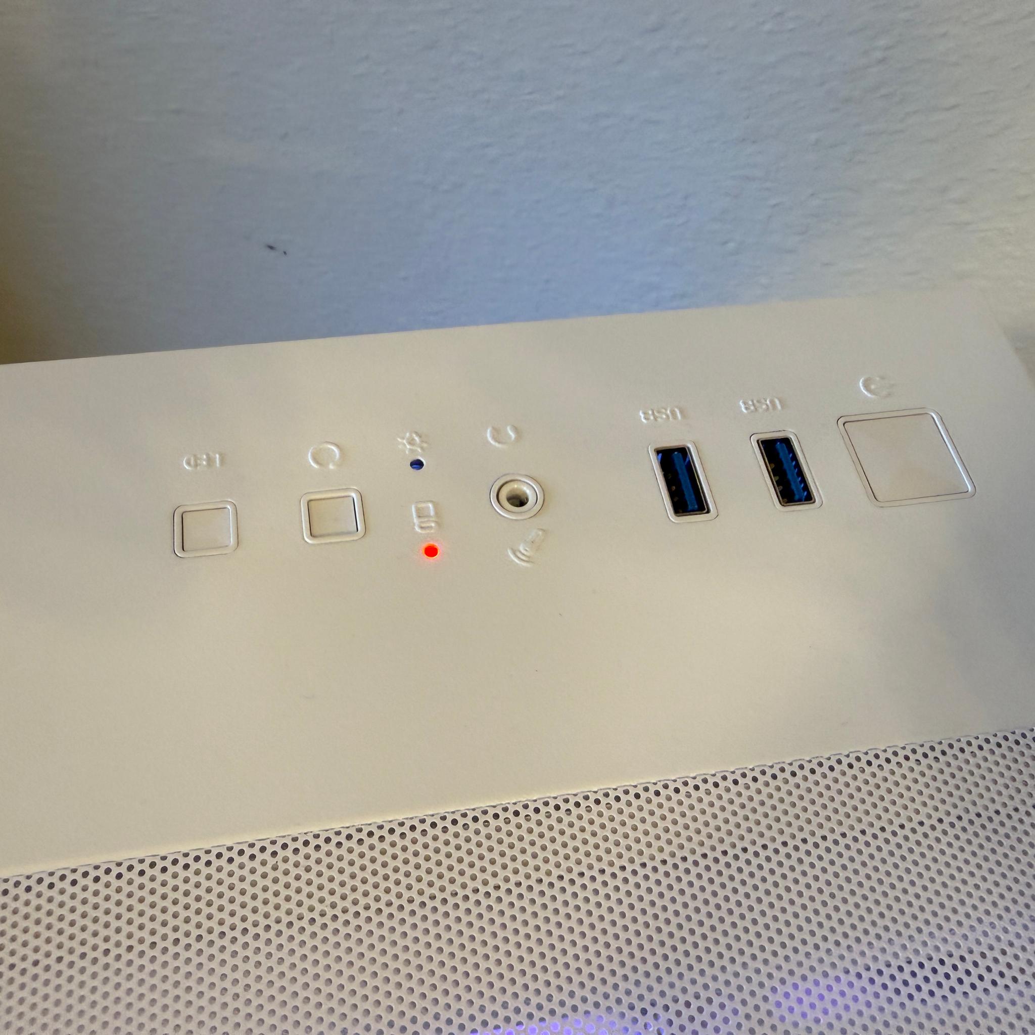 💈Custom White/Red RGB Gaming PC💈| Ryzen 3, GTX 1070, 16gb RAM | Fortnite, CoD, Arc Raiders, More!