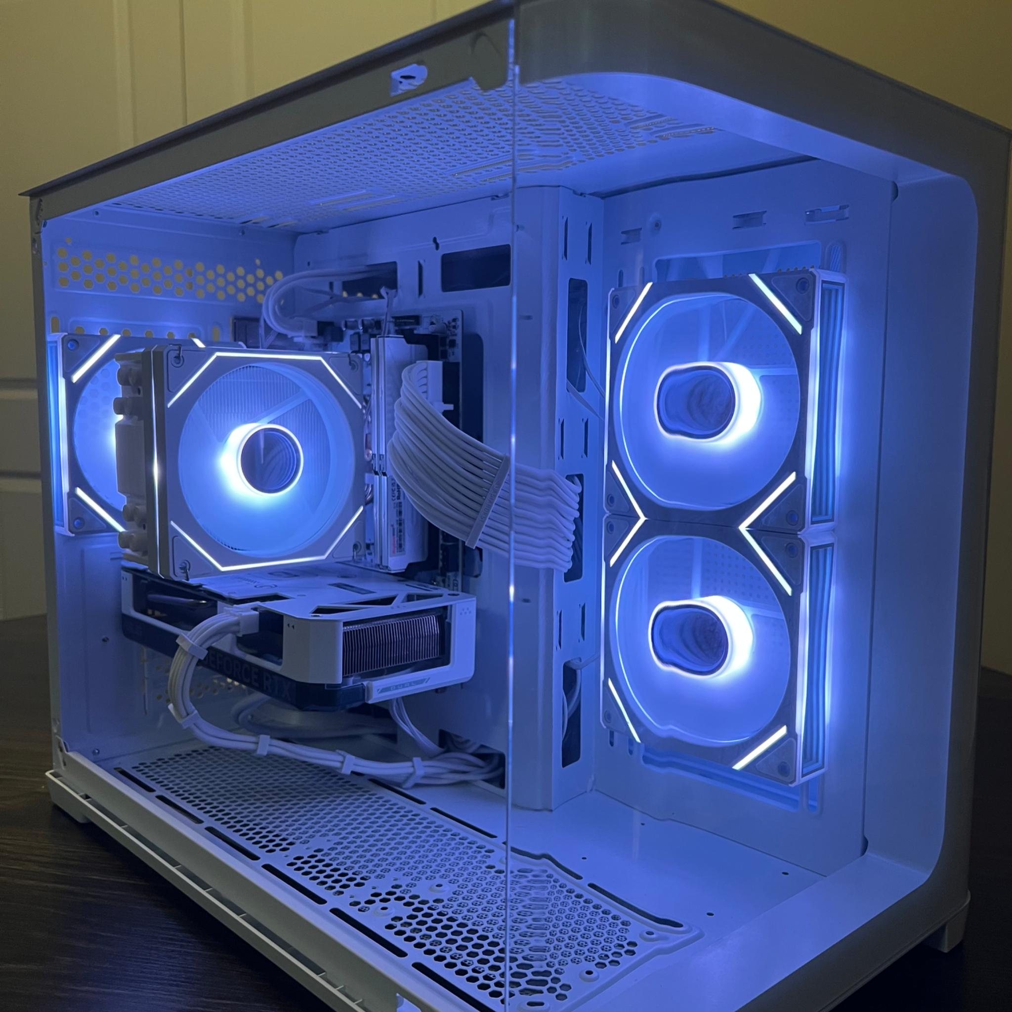 All white gaming pc with |RTX 4060 oc|ryzen 5 5600| 32gb ddr4 3200mhz