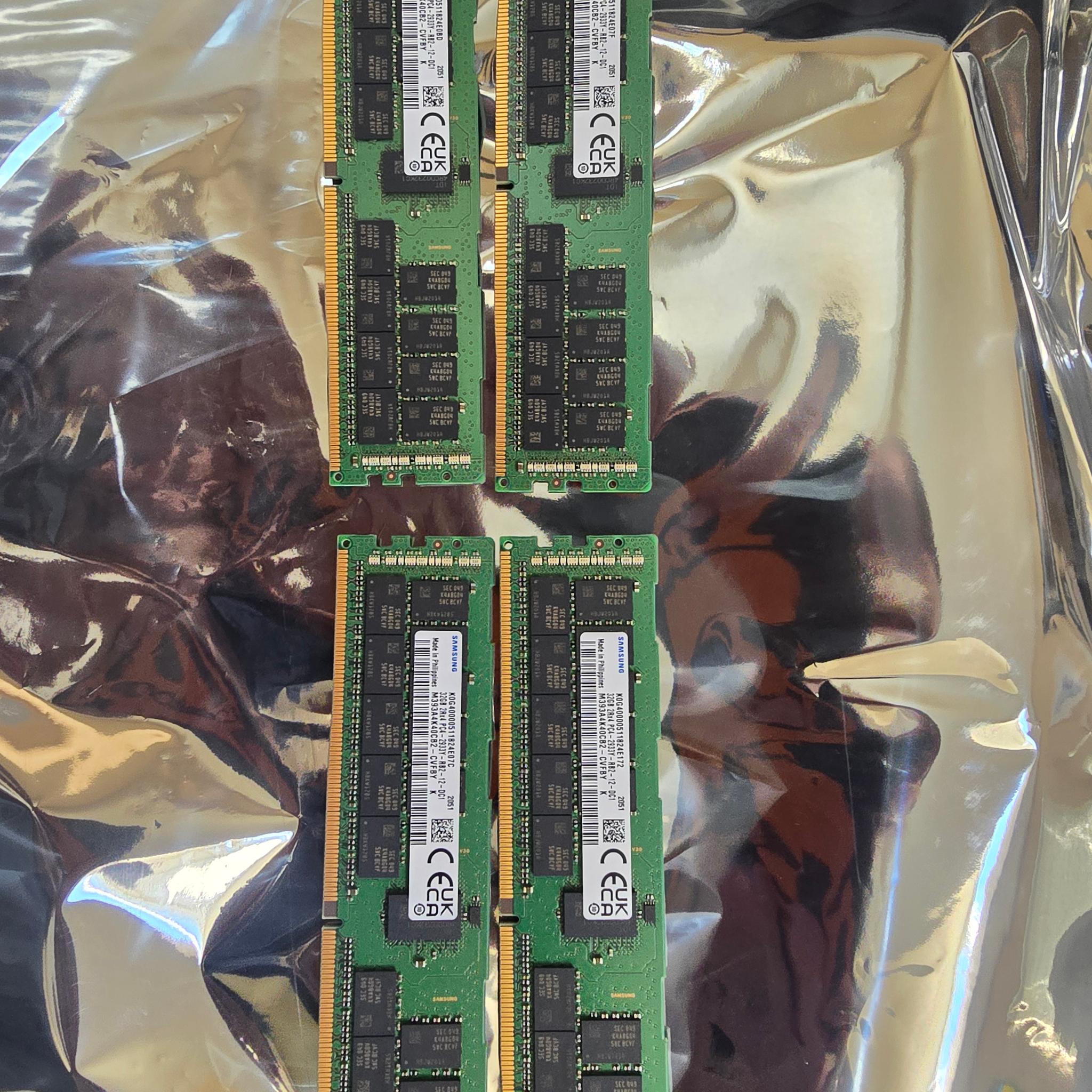 Samsung 32GB DDR4 2933 ECC RDIMM 2Rx4 PC4-2933Y M393A4K40CB2 server ram