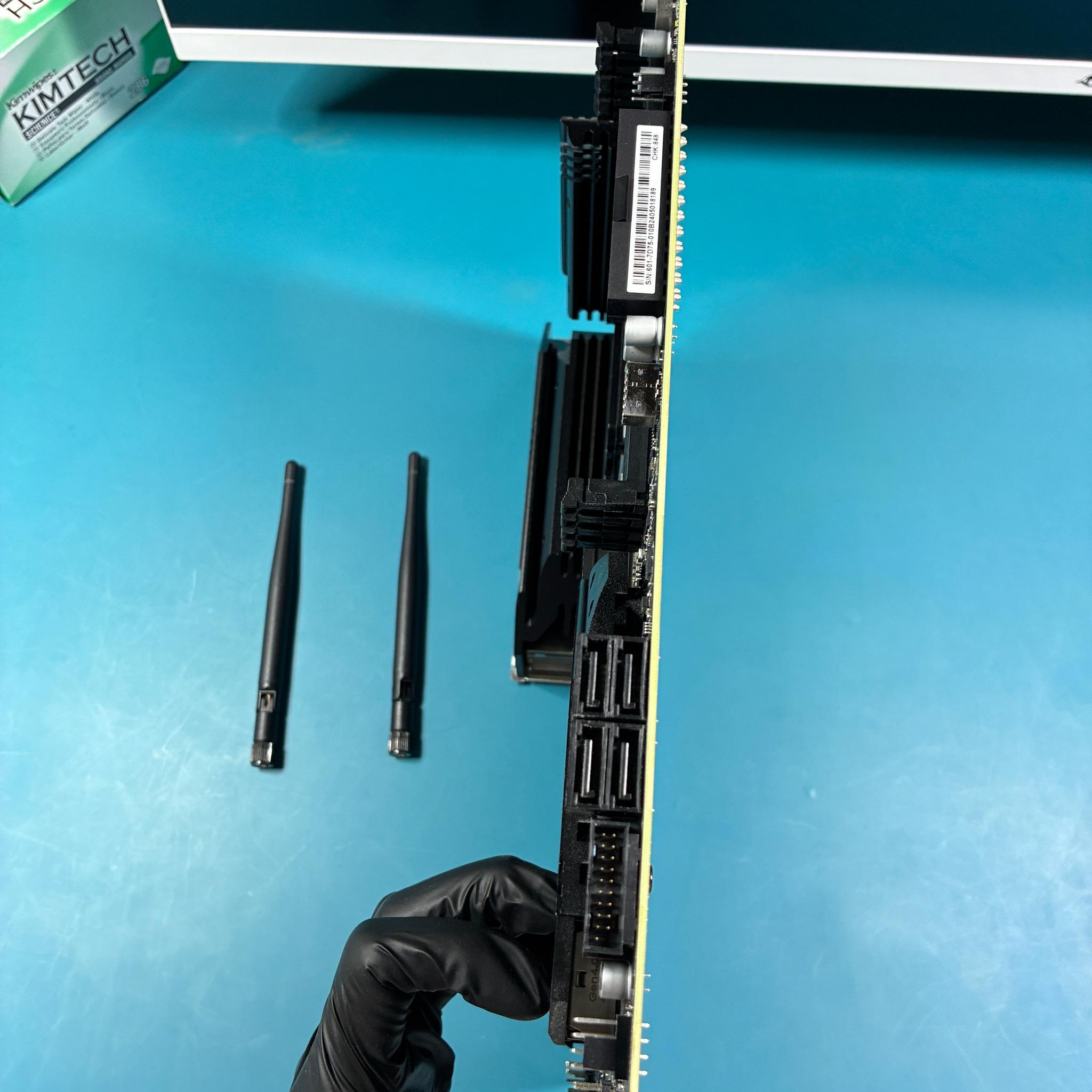 MSI MAG B650 Tomahawk WiFi (Motherboard)