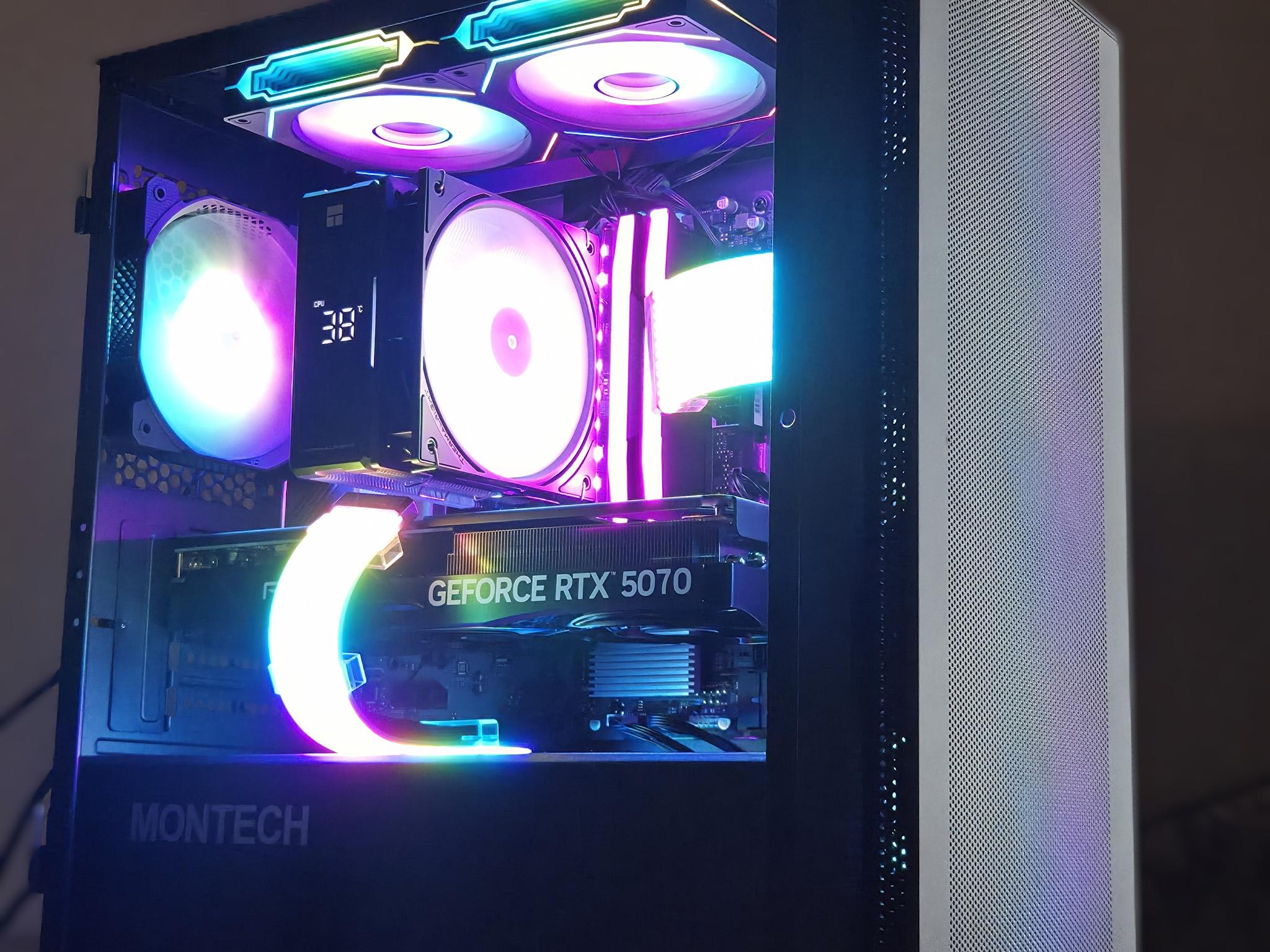 Bay Breeze!🌊– RTX 5070 + Ryzen 5 9600X | 32GB DDR5 | 1TB Gen4 NVMe | Temp Display!