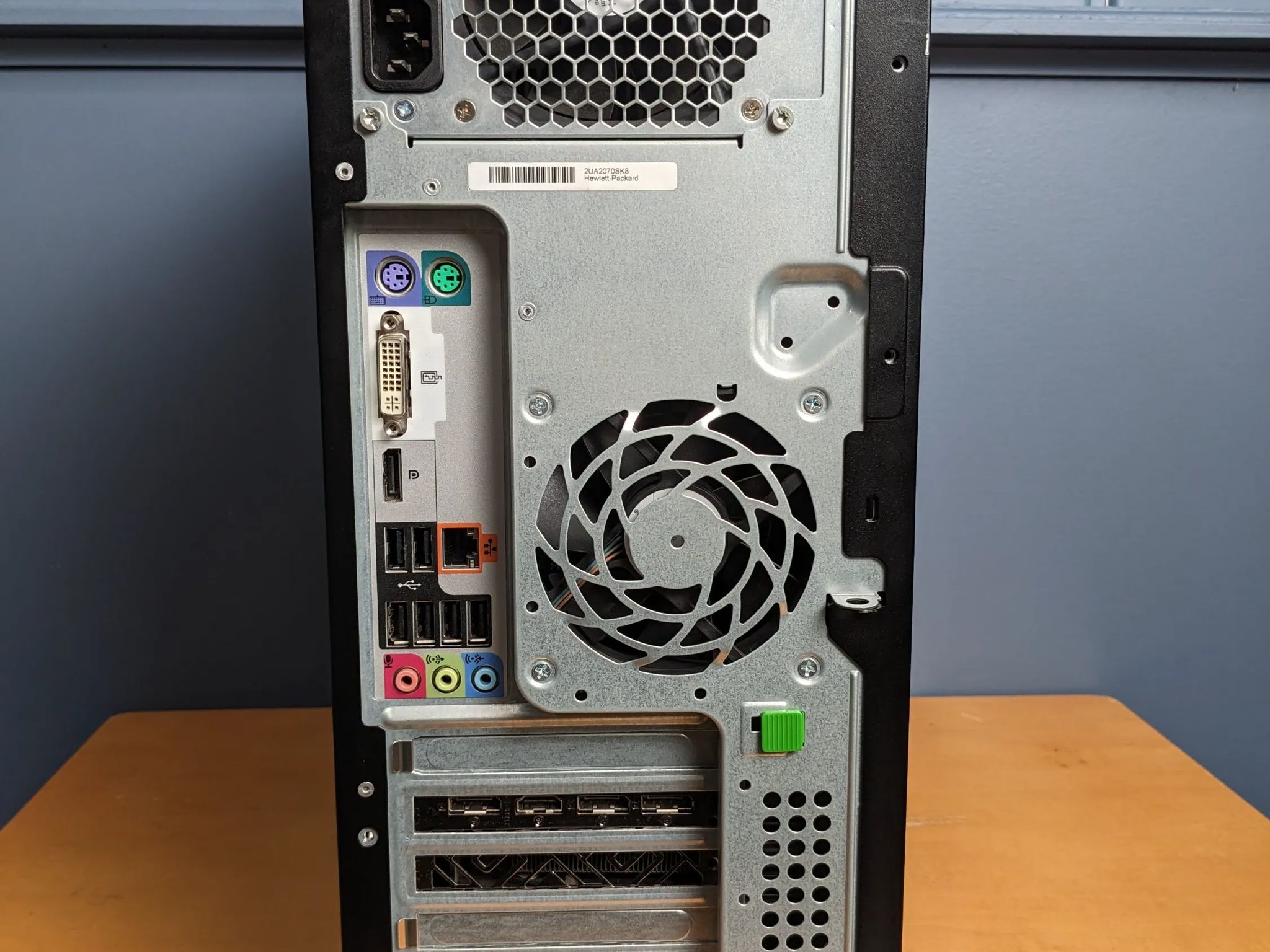 Phoenix Z10 – Refurbished HP Z10 Workstation - i7 2600k - RX 5600 xt - Windows 11 Pro - 16 GB DDR3