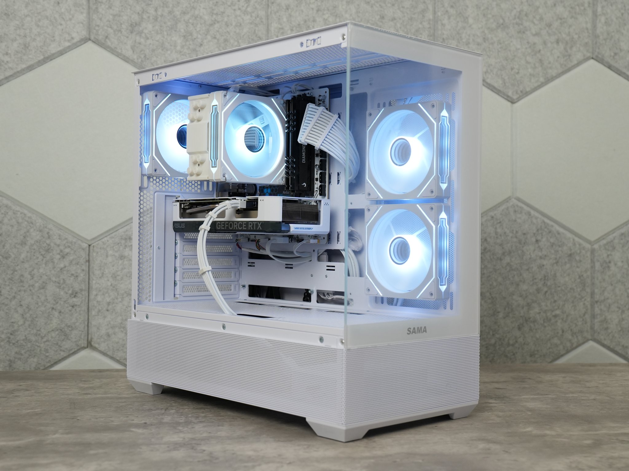 Gaming PC | RTX 4060 | RYZEN 7 2700X | 32GB RAM | 1TB SSD | WIN 11 |