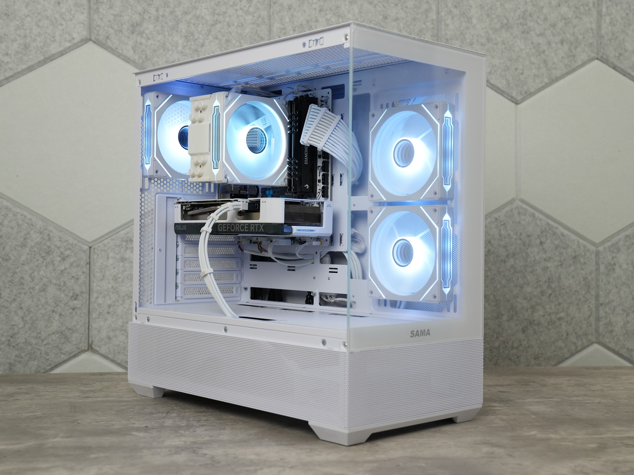 Gaming PC | RTX 4060 | RYZEN 7 2700X | 32GB RAM | 1TB SSD | WIN 11 |