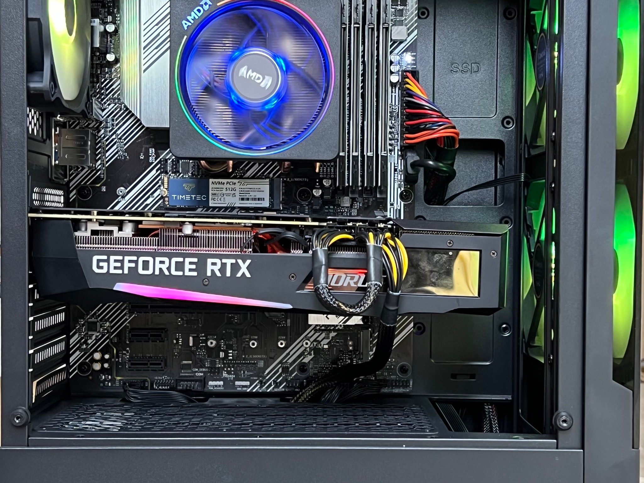 Ryzen 9 3900x, rtx 3070, 32GB Ram, gaming pc