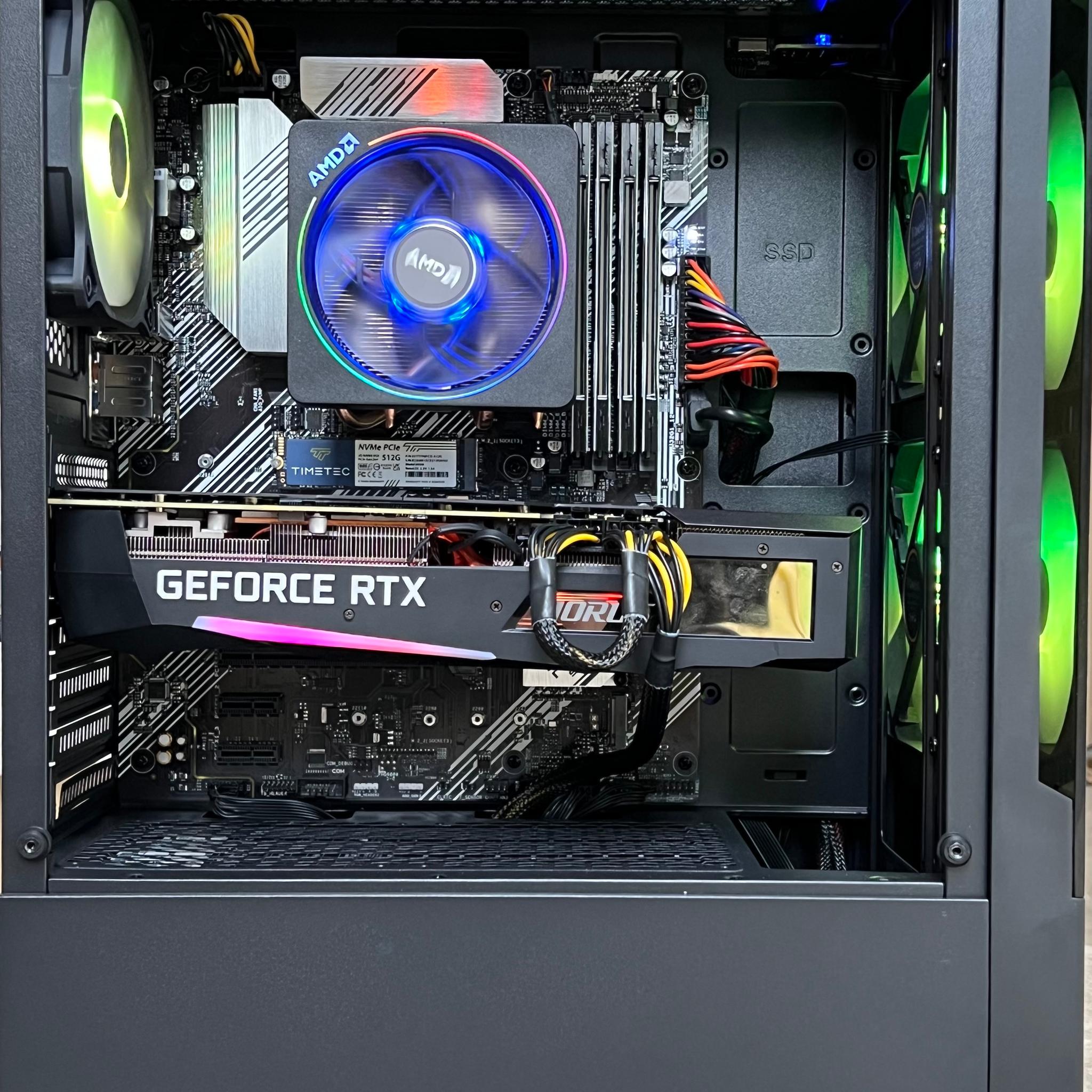 Ryzen 9 3900x, rtx 3070, 32GB Ram, gaming pc