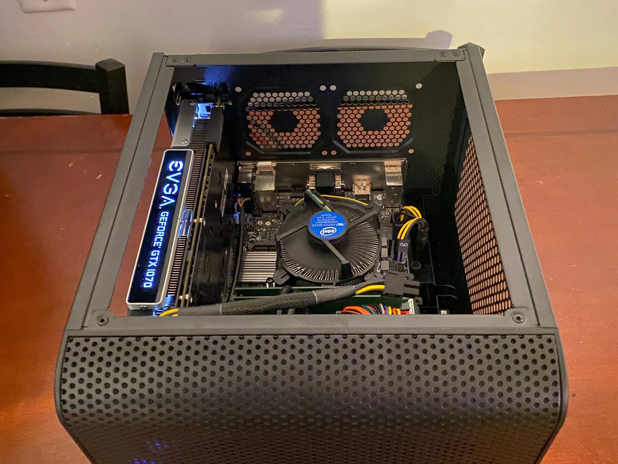 i3 8100 | GTX 1070 | 16gb Ram