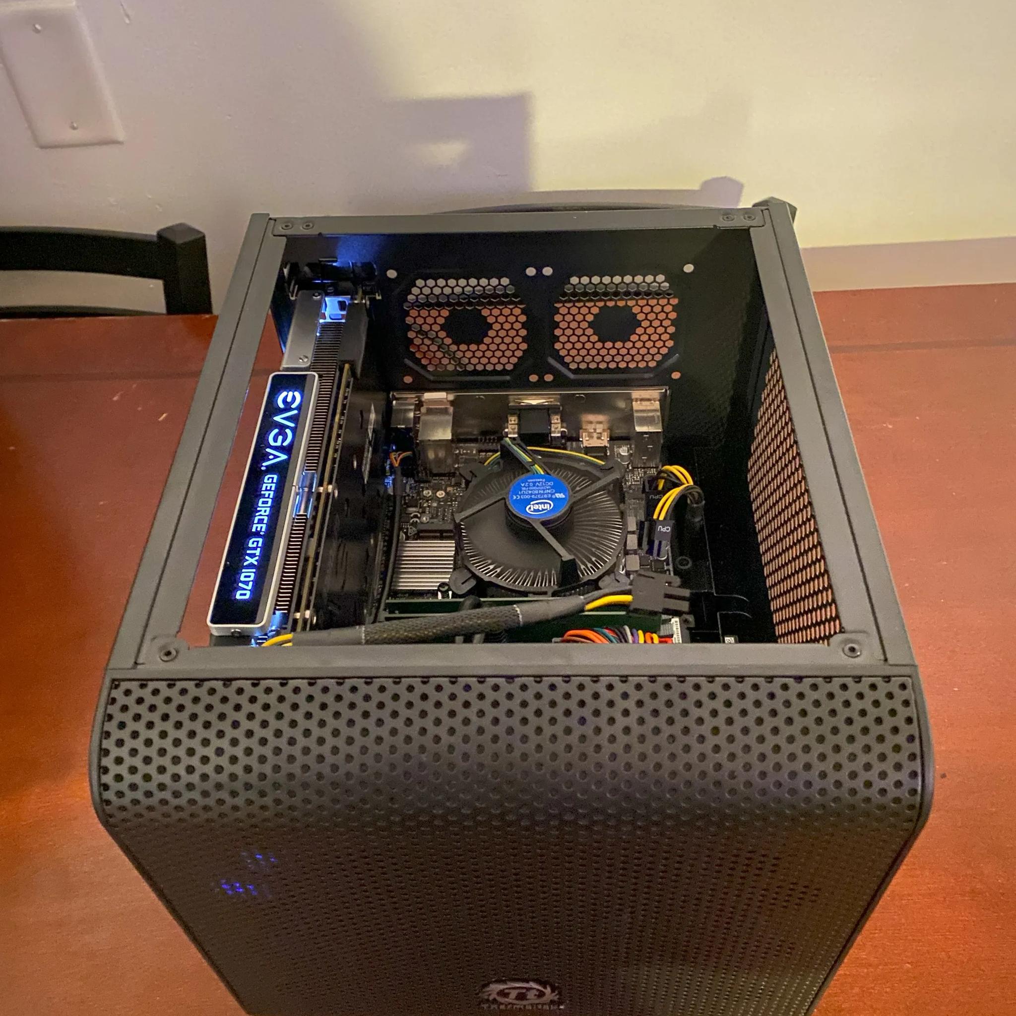 i3 8100 | GTX 1070 | 16gb Ram