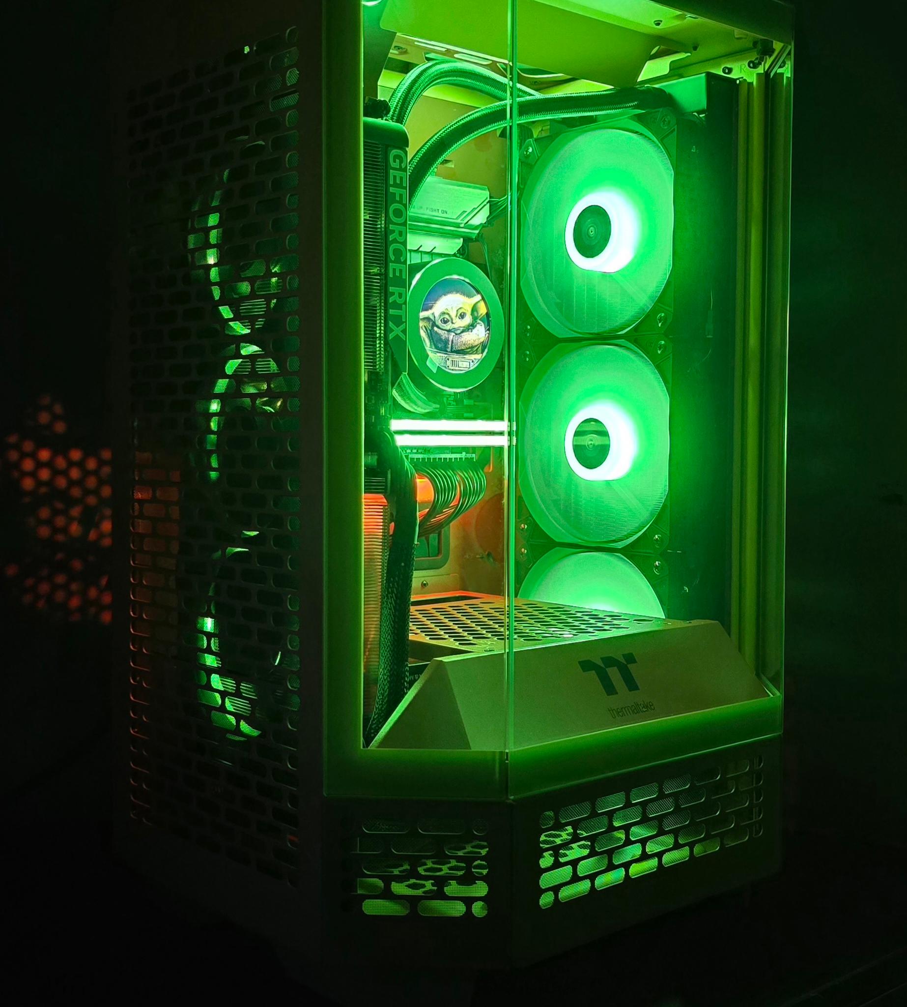 Custom Gaming PC "Helios" - Ryzen 7 5800X | 32GB CORSAIR RAM | RTX 4070 Ti 12GB