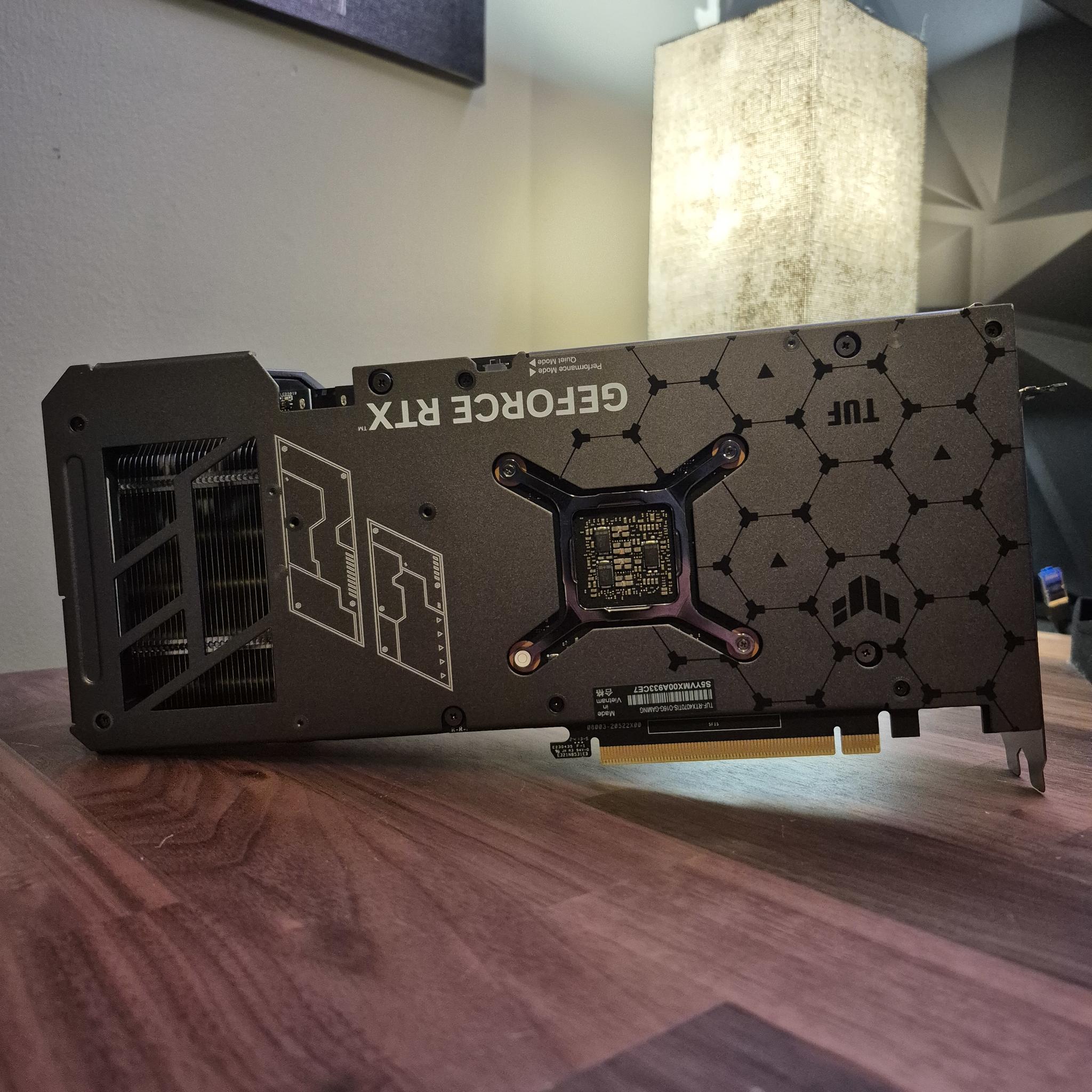 RTX 4070 TI SUPER 16 GB