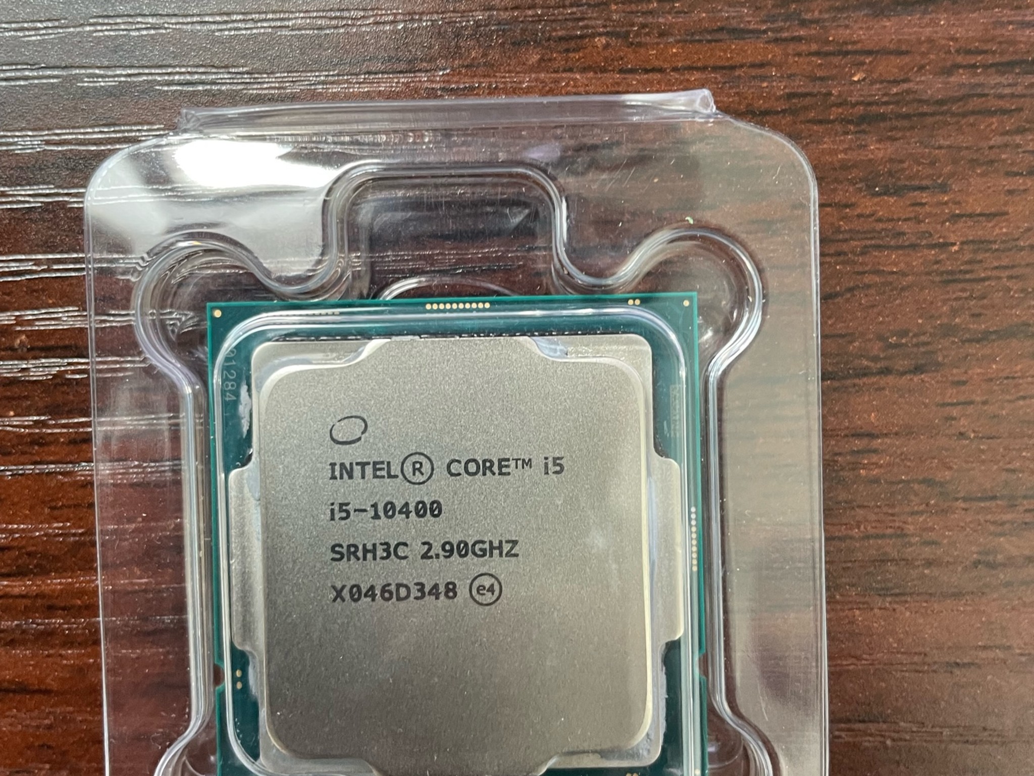 Intel i5-10400, 6 cores, 12 threads, 2.9 GHZ Base, 4.3 GHZ Boost, Hyperthreading and Virtualization