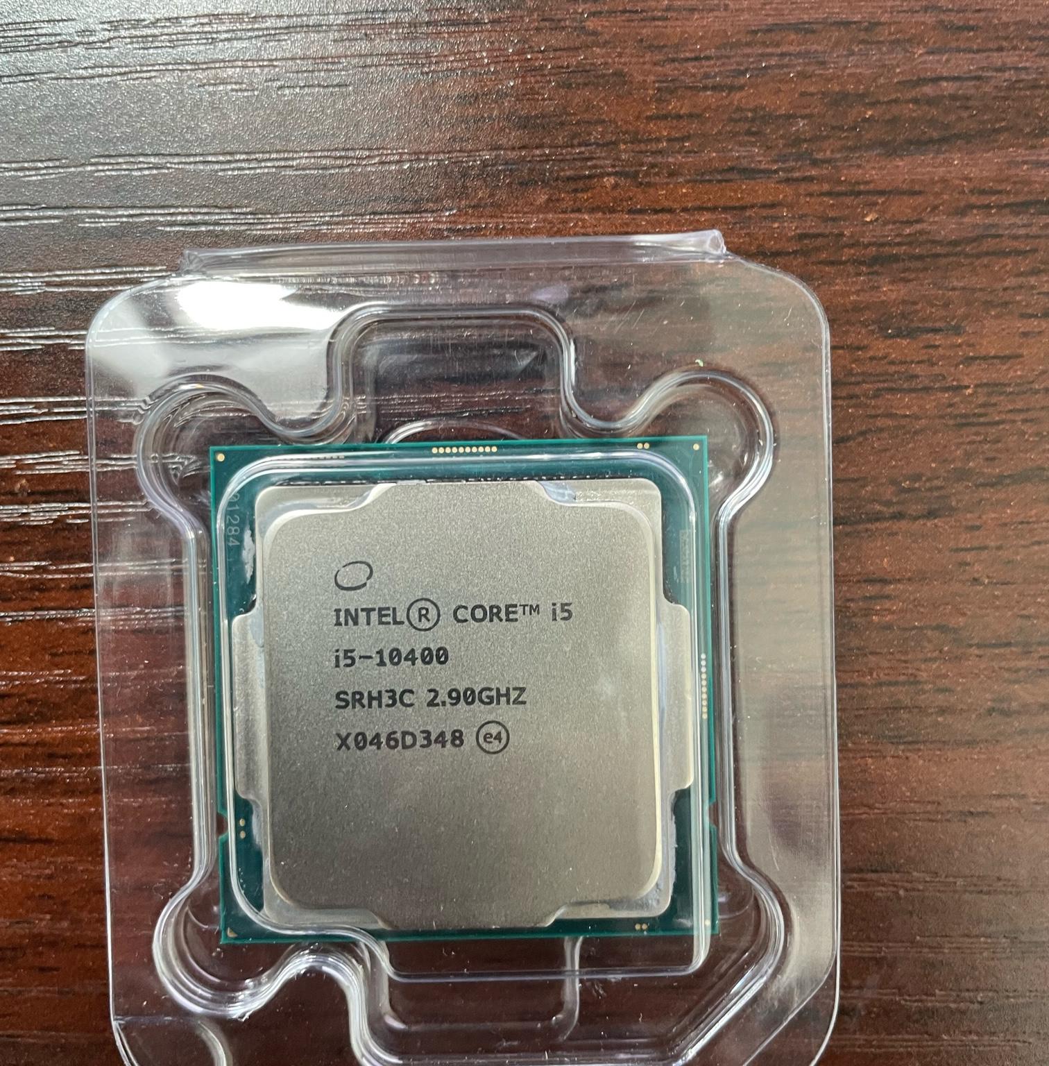 Intel i5-10400, 6 cores, 12 threads, 2.9 GHZ Base, 4.3 GHZ Boost, Hyperthreading and Virtualization