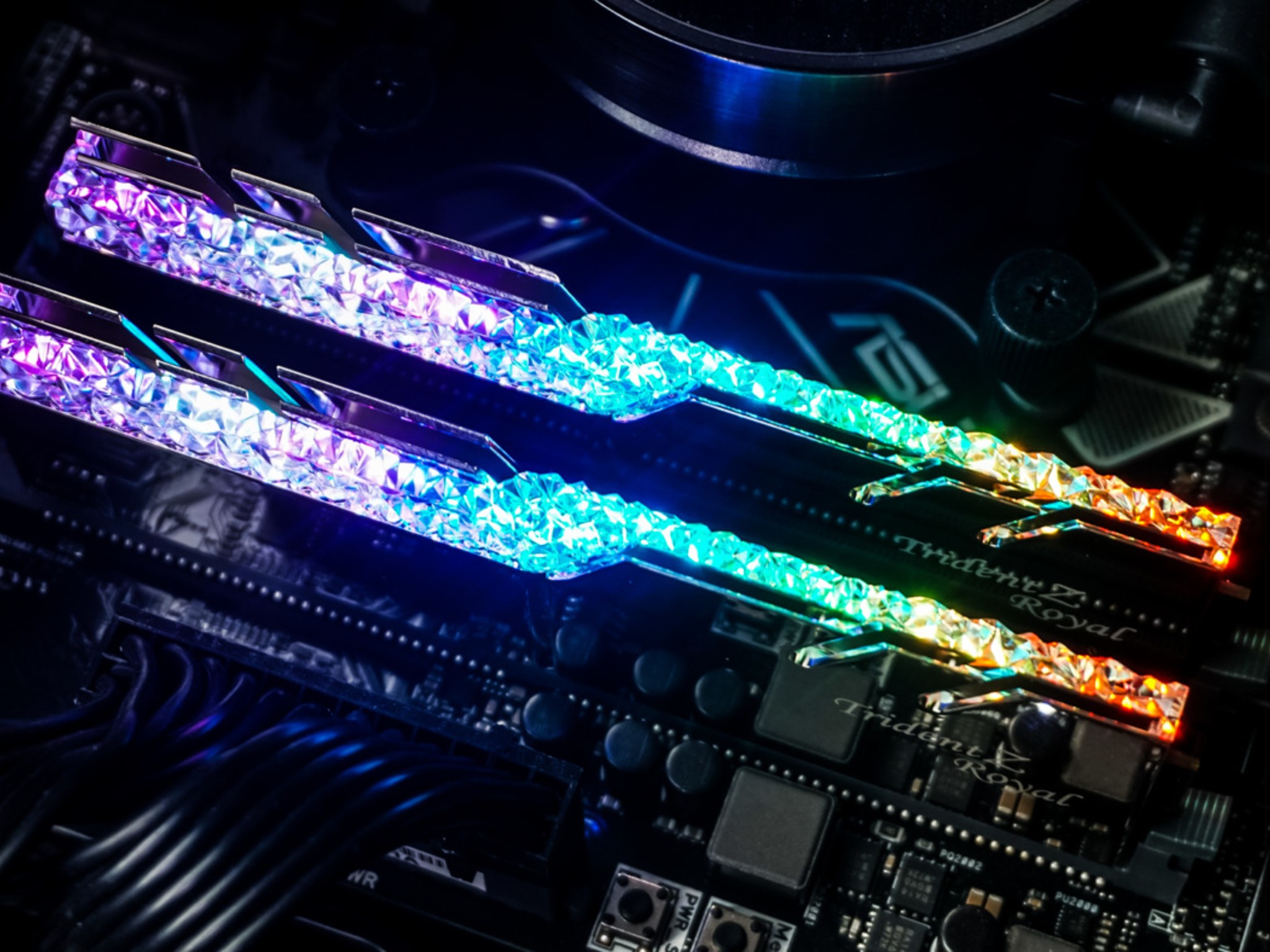 32GB - 4000Mhz - Gskill Trident Z Royal RGB DDR4 Ram