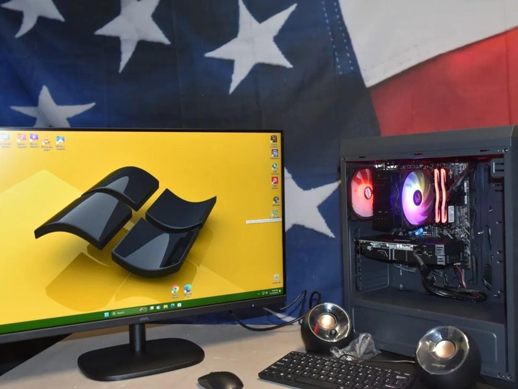 GAMING PC RYZEN 3600 RX5500 XT ram 16gb 1TB NVME +SREAKERS +WIRELESS KEYBOARD &MOUSE RGB CASE PLUS