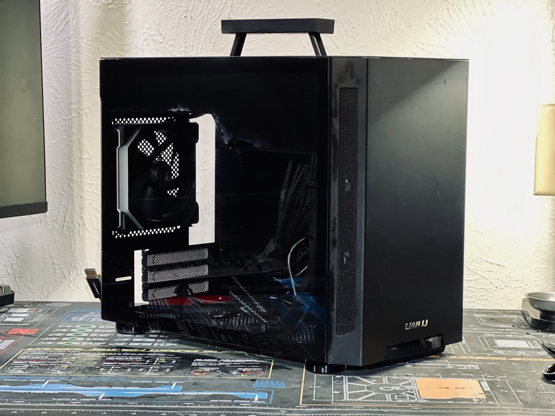 Lian Li TU-150W Black Mini-ITX Case w/ SL120 V2 fans and EVGA 650W PSU ...