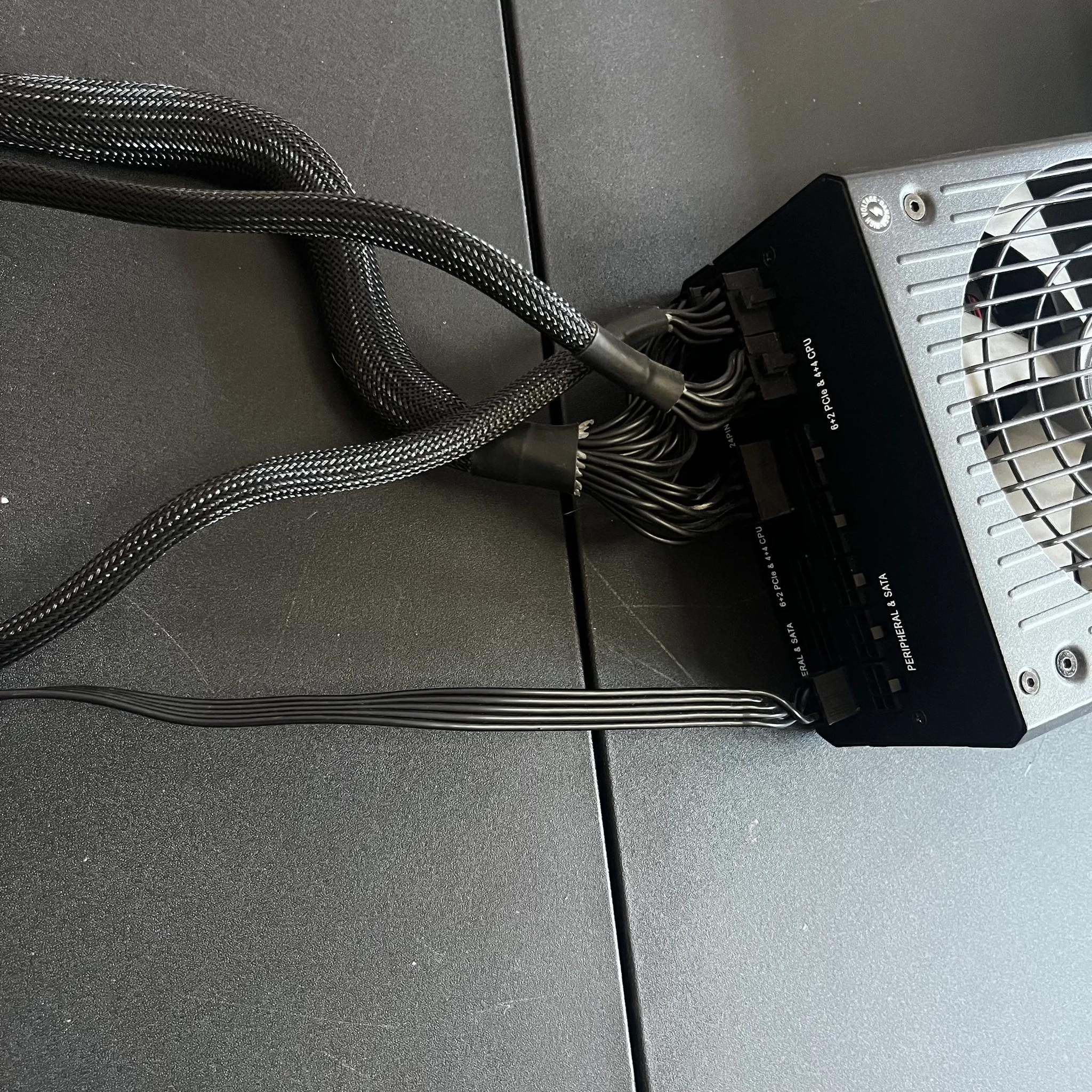 Corsair RM850x (2021) 850 W 80+ Gold Certified Fully Modular ATX Power Supply