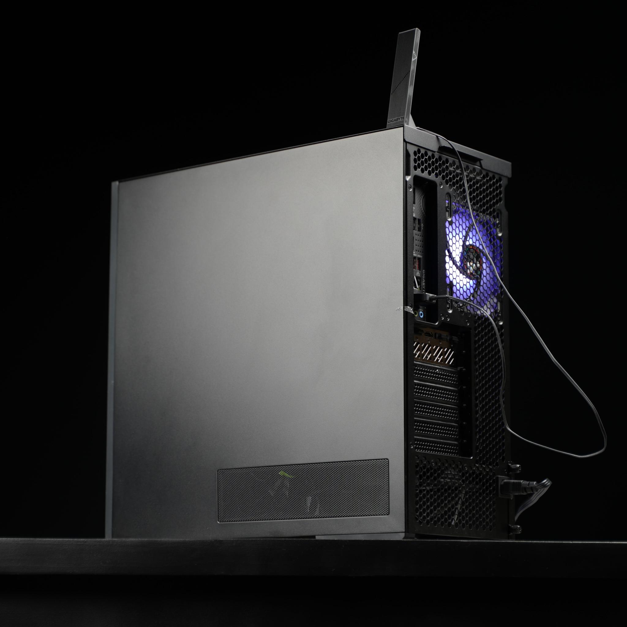 \ RF-03 / RX 9070 XT Ryzen 7 9800X3D 32GB 2TB Windows 11 4K Gaming PC Powerhouse