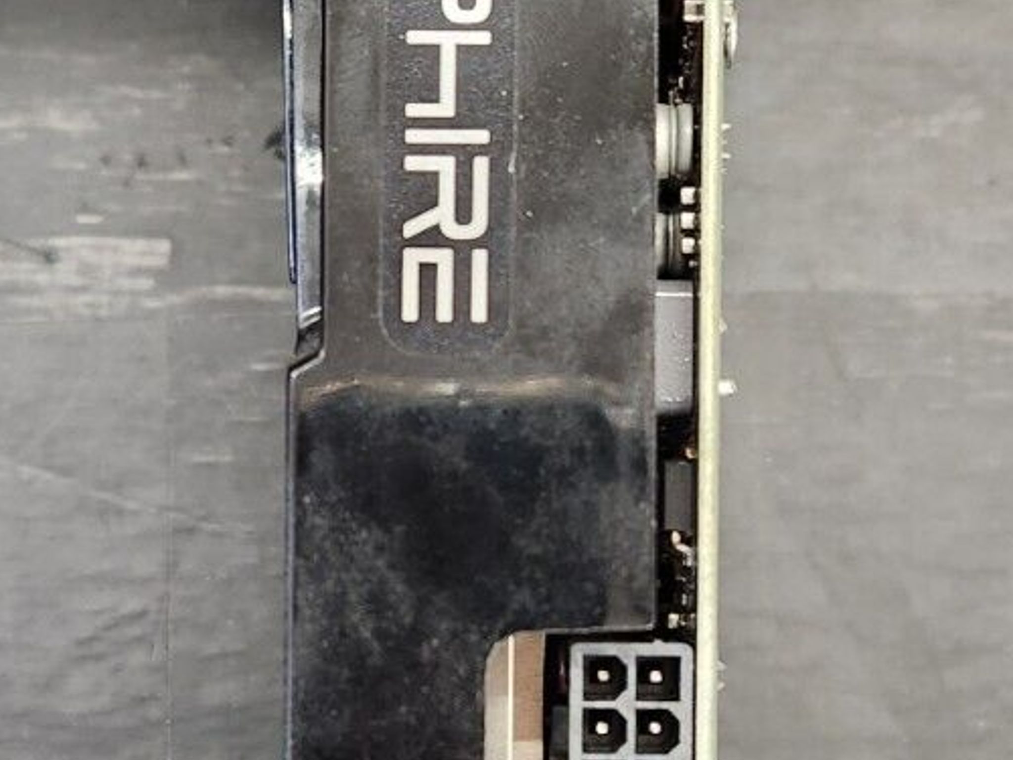 Sapphire Radeon HD 6950 1GB GDDR5 Graphics Card - DisplayPort, HDMI, DVI