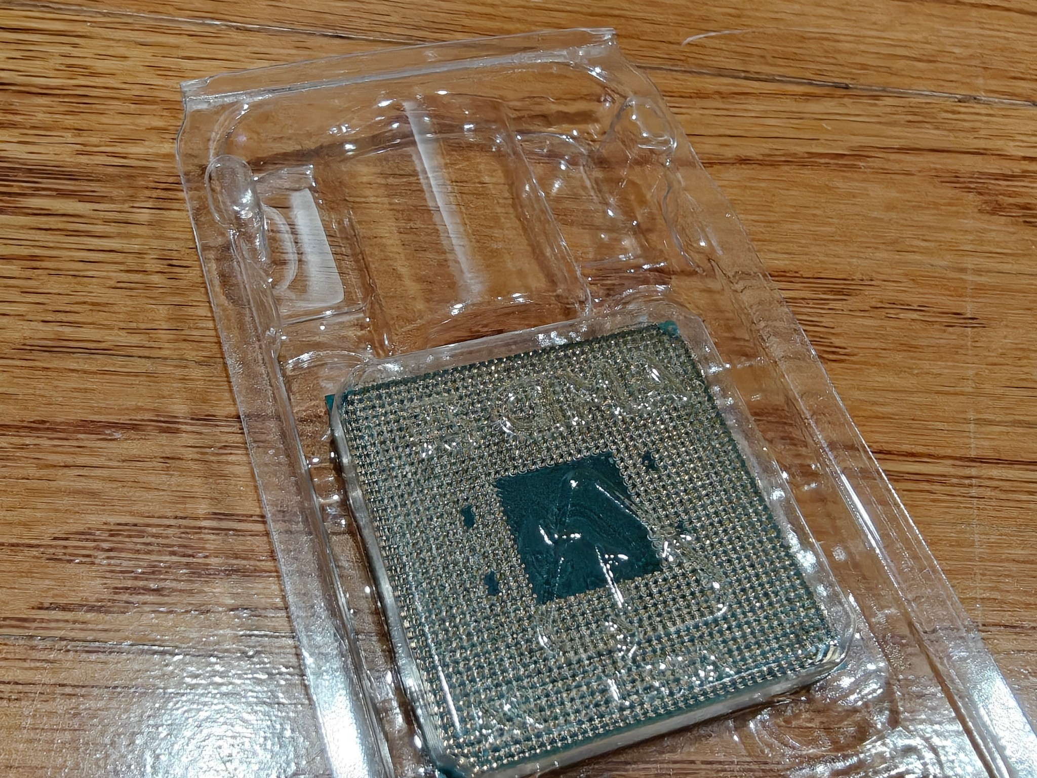 AMD Ryzen 7 3700X