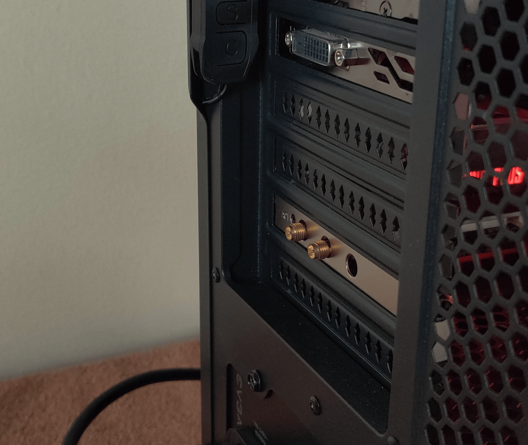 Big Red Gaming PC WIFI