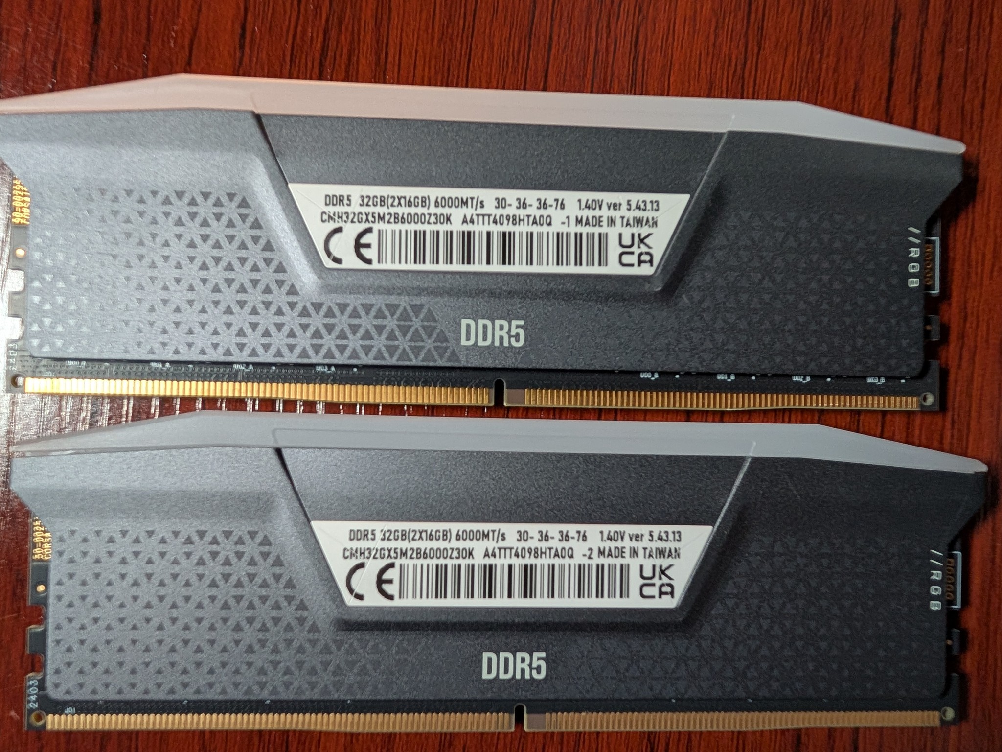 Corsair Vengeance RGB 32GB (2x16GB) DDR5 6000 CL30 RAM