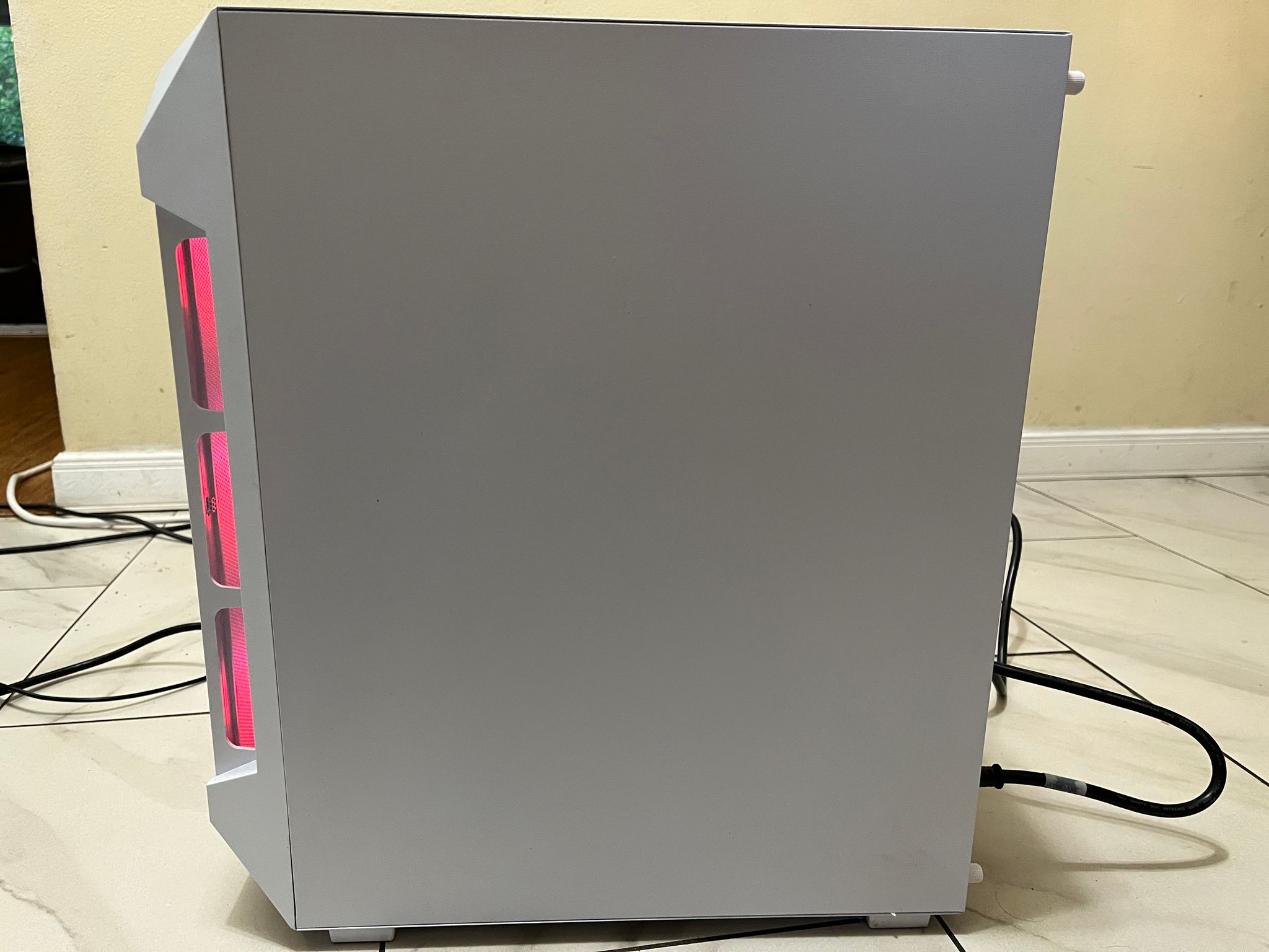 🟠🔥NVIDIA RTX 2070, Intel i7-7700k, 12GB RAM, 500 GB SSD, High Performance RGB Gaming PC 🖥️🟢