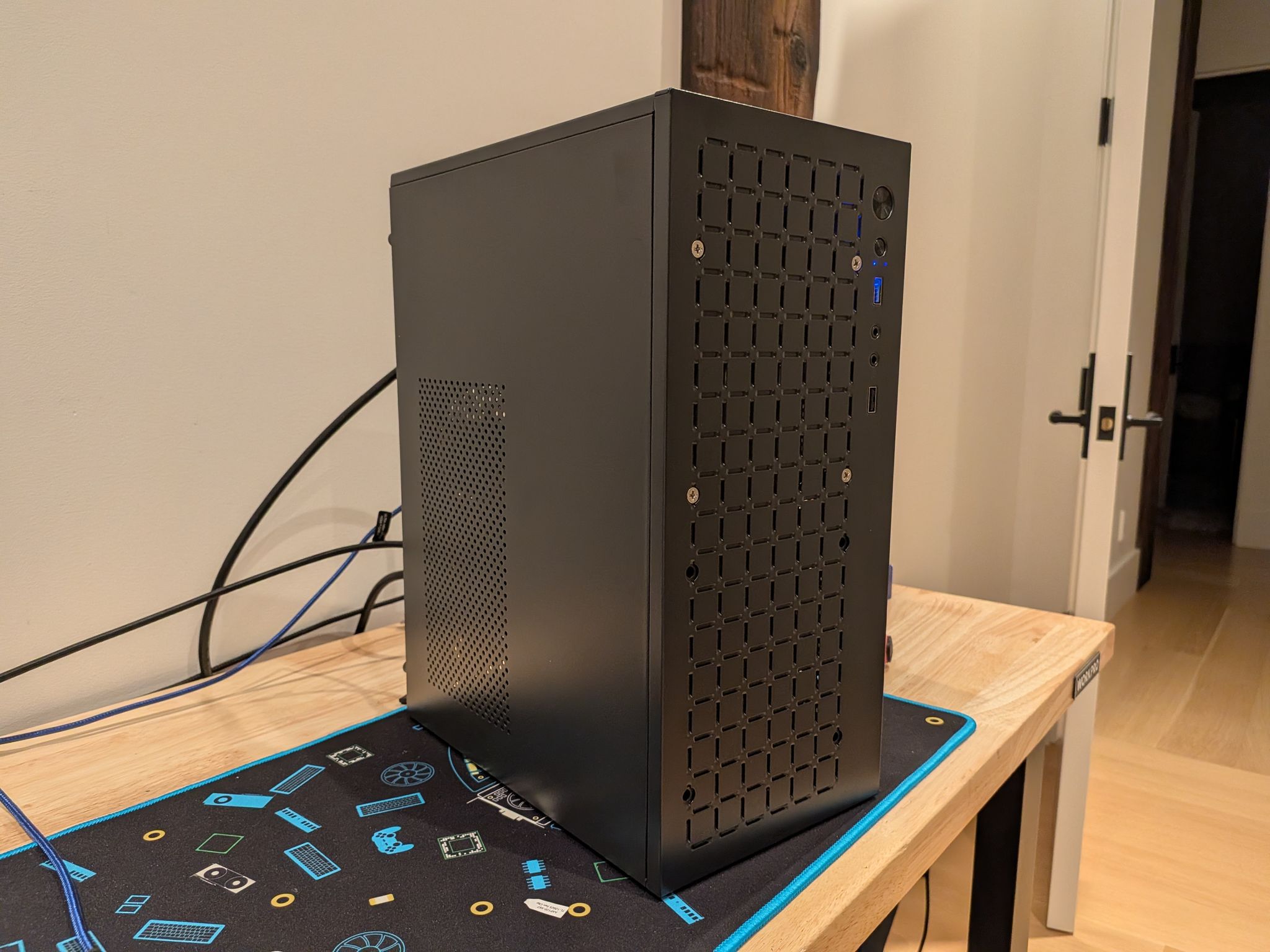1080p Office Sleeper - RX 7600, Ryzen 5 5600X, 32GB RAM, 1TB NVMe SSD