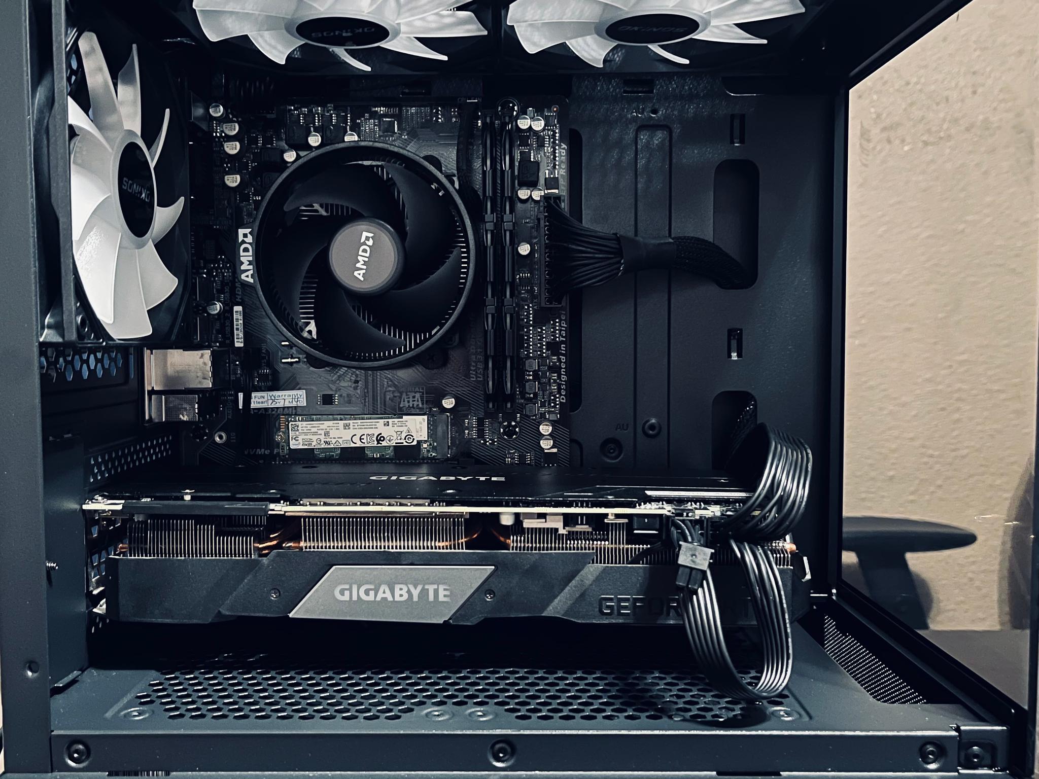 ESports Gaming PC |RTX 2070 Super // Ryzen 5 2600 // 16GB DDR4|