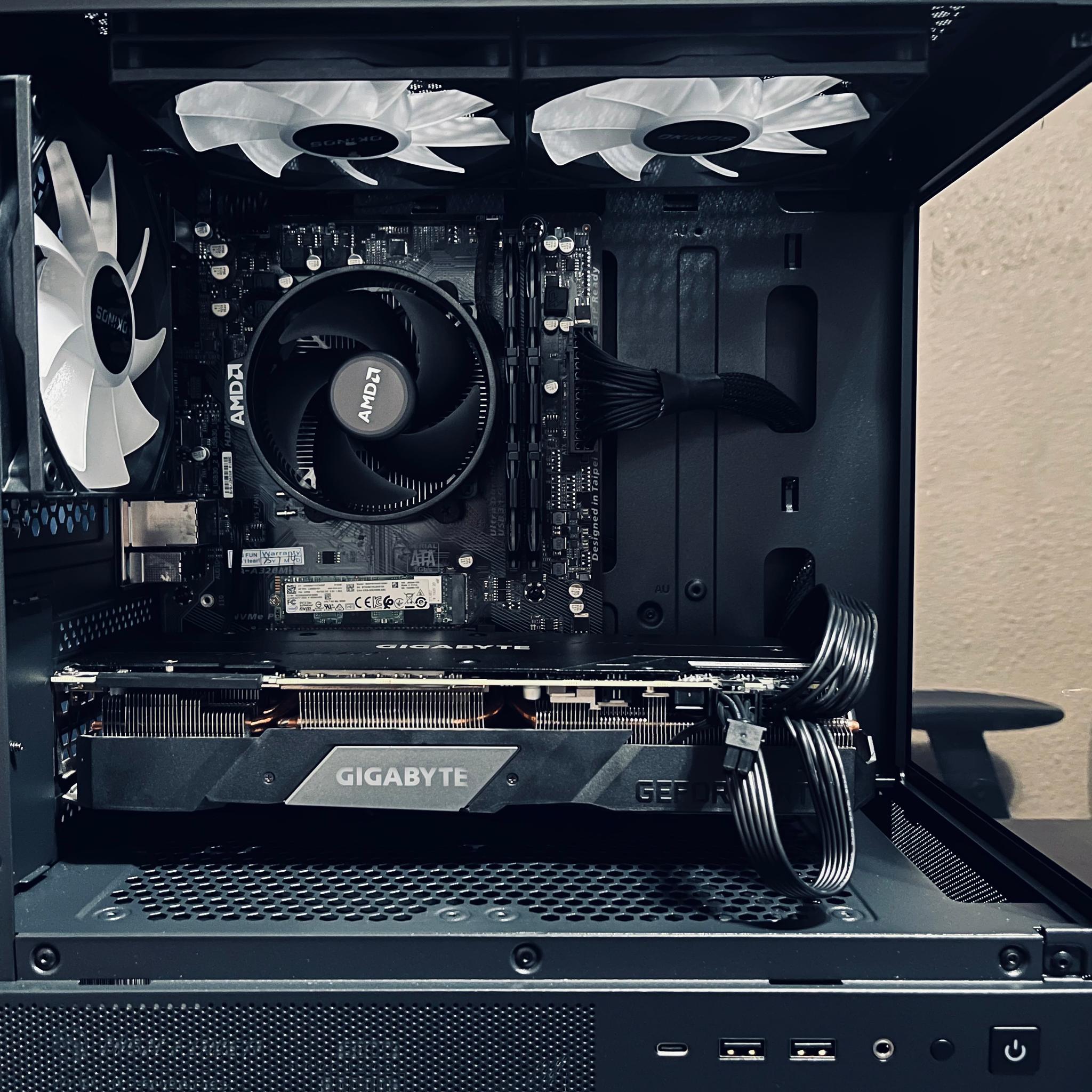 ESports Gaming PC |RTX 2070 Super // Ryzen 5 2600 // 16GB DDR4|