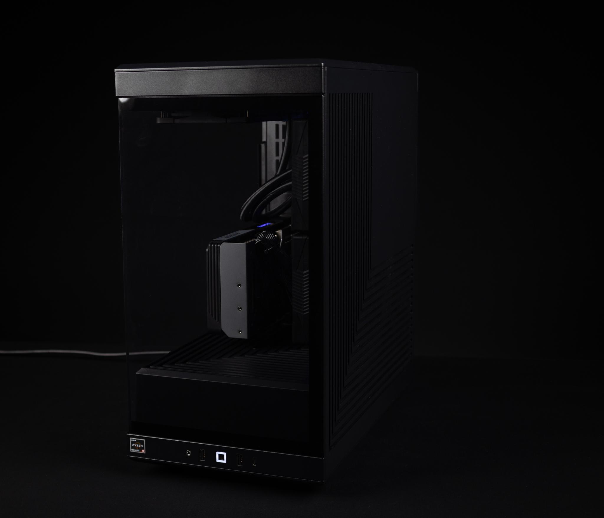 “Deuxdarc” RX 7700XT Ryzen 7 32GB Windows 11 2TB Workstation Gaming PC