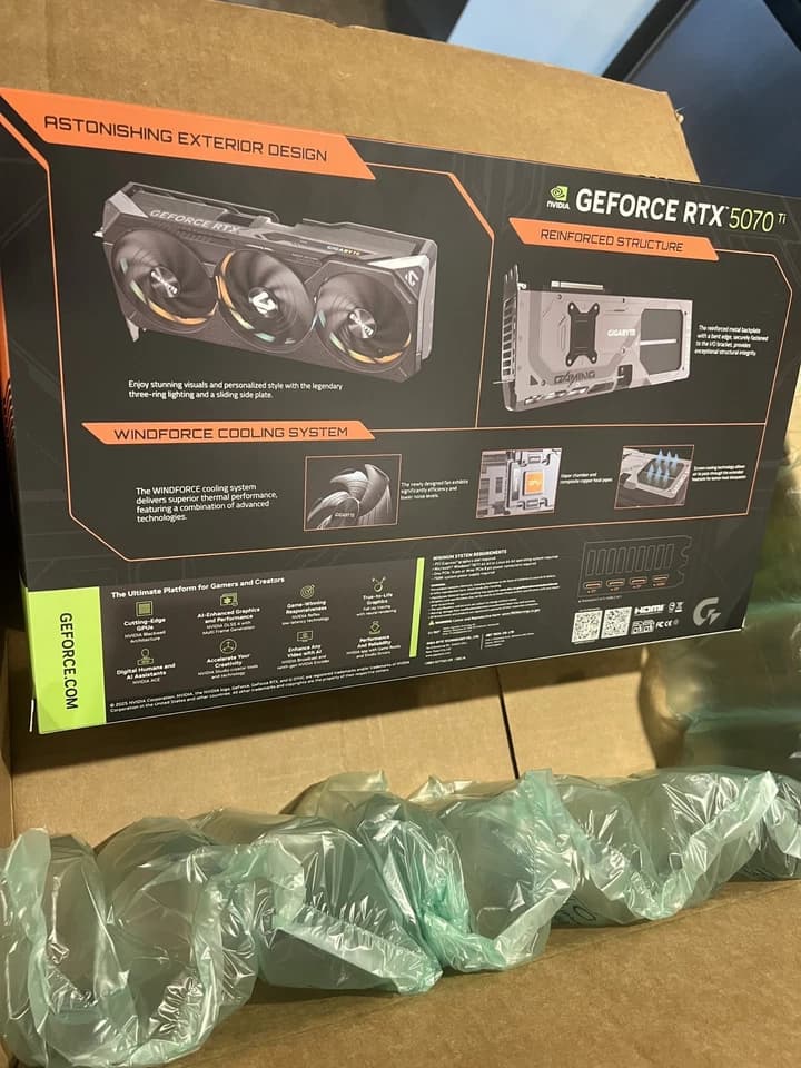 SEALED GIGABYTE - NVIDIA GeForce RTX 5070 Ti GAMING OC 16G Graphics Card - Black