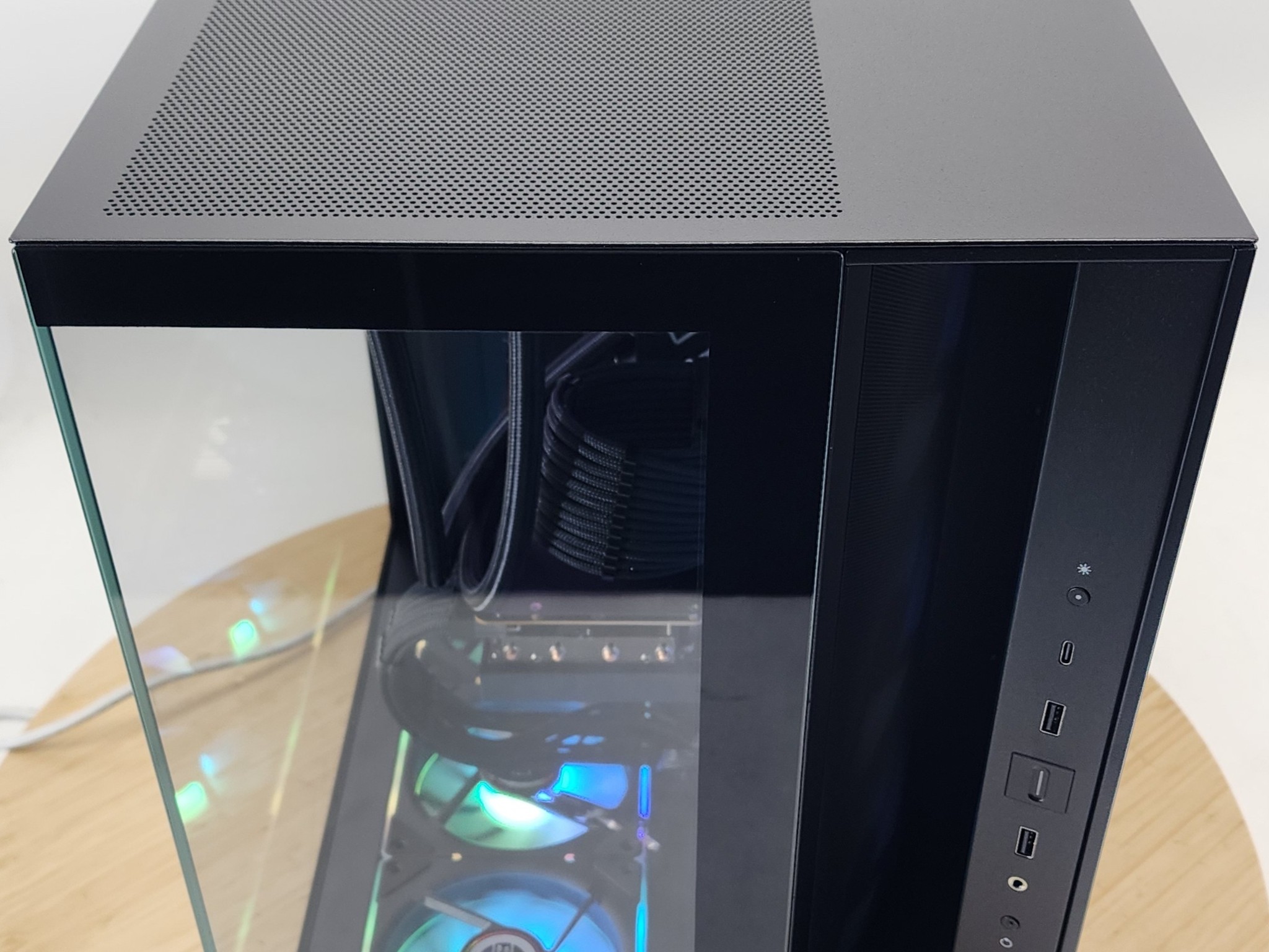 Gaming PC Ryzen 9 5900XT 32GB RAM 2TB SSD RX 7800 XT 16GB Windows 11 Computer