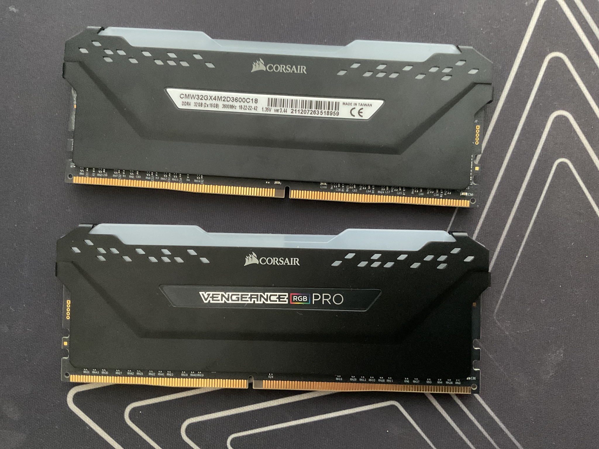 Corsair Vengeance RGB Pro 32GB DDR4-3600MHZ CL 18