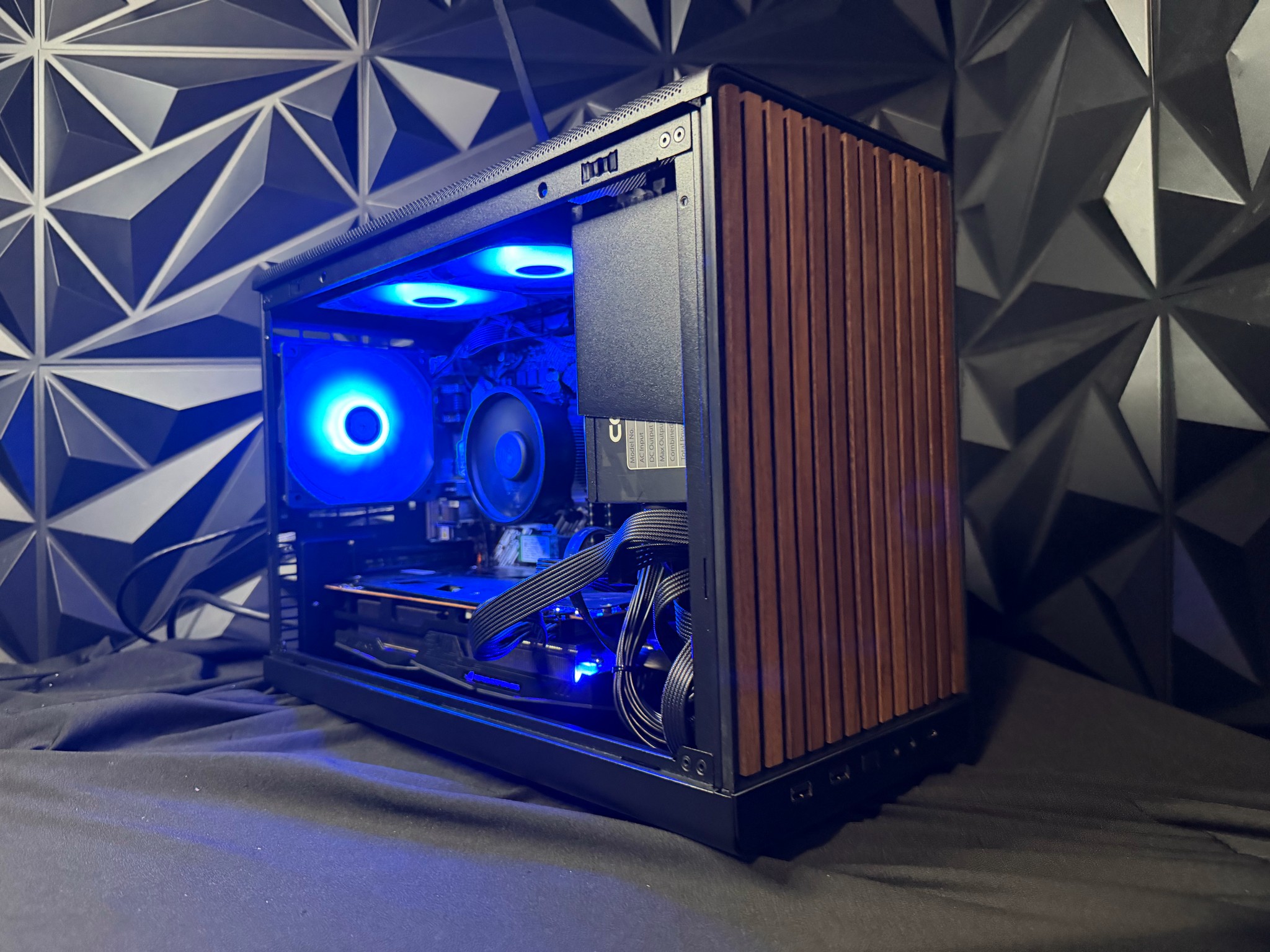 🌑🌲 DARK WOOD 5557 🌲🌑Ryzen 5 5500| RX 5700XT| 16 GB DDR4| 1.5 TB SSD| 650W PSU